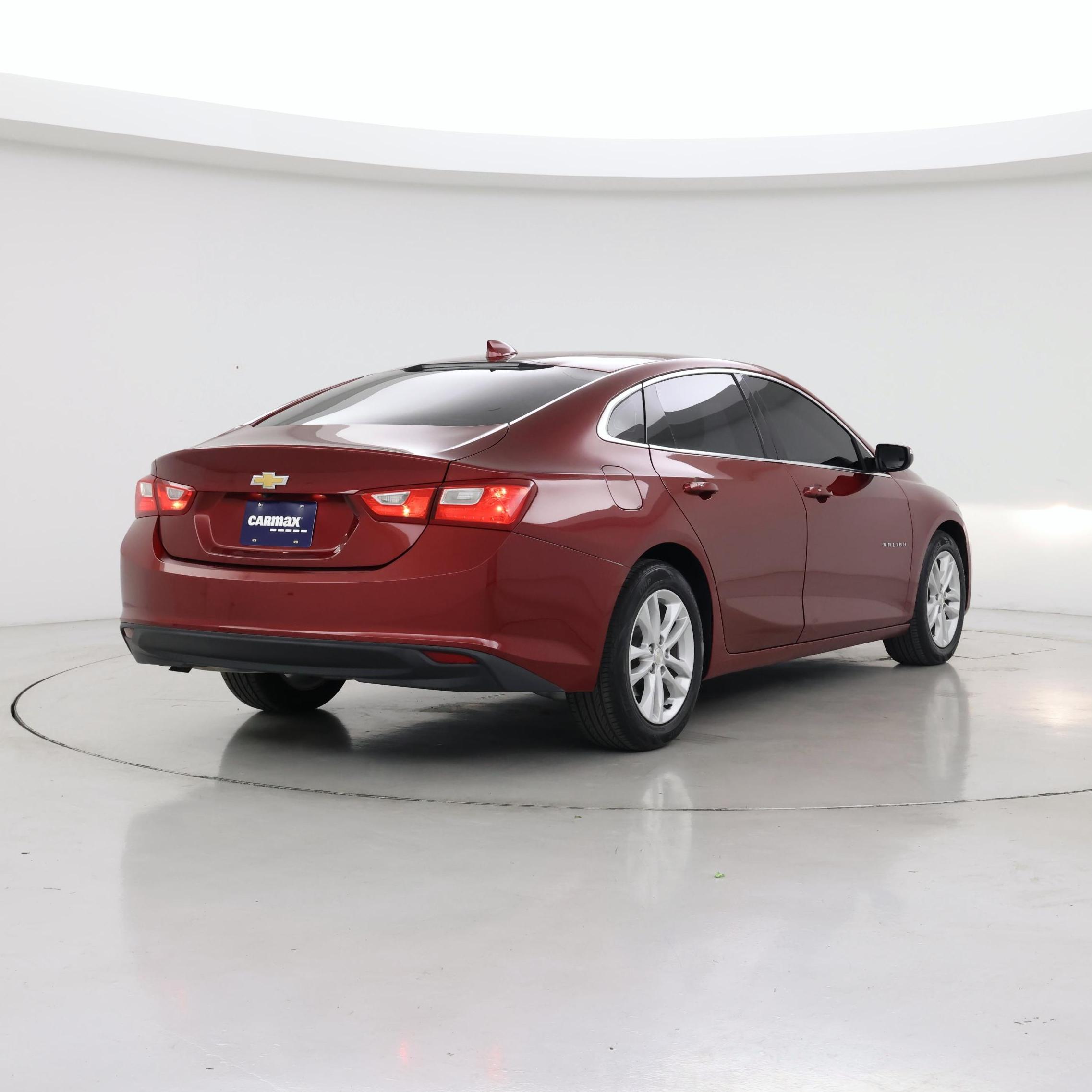 Thumbnail: 2017 Chevrolet Malibu - 8
