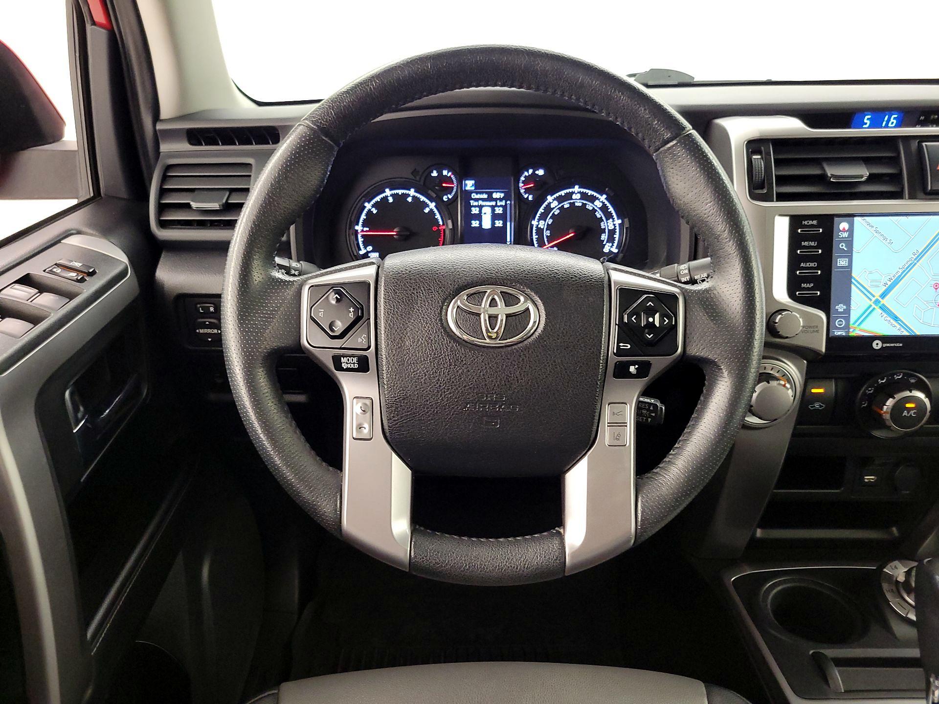 Thumbnail: 2021 Toyota 4Runner - 10
