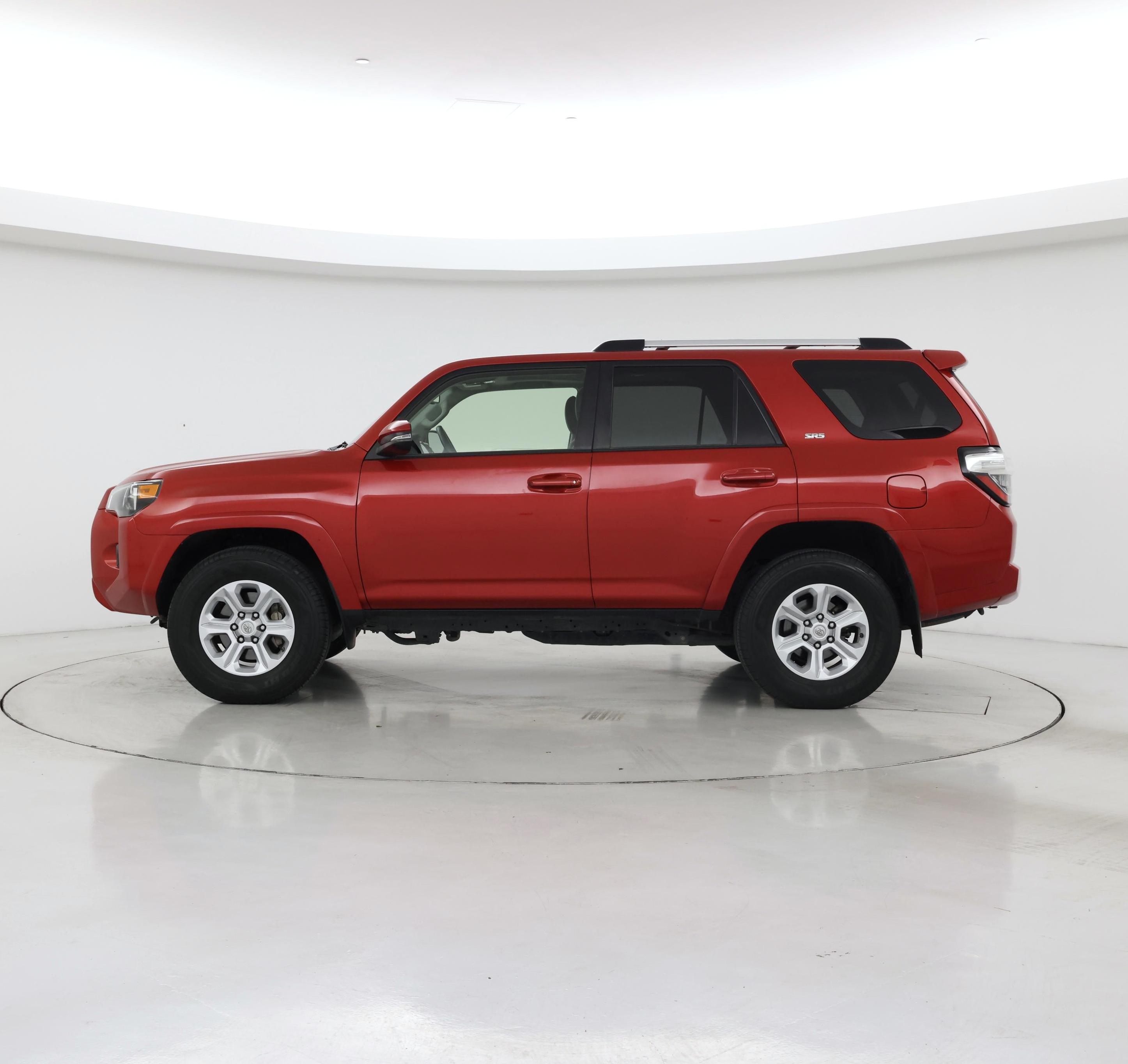 Thumbnail: 2021 Toyota 4Runner - 3