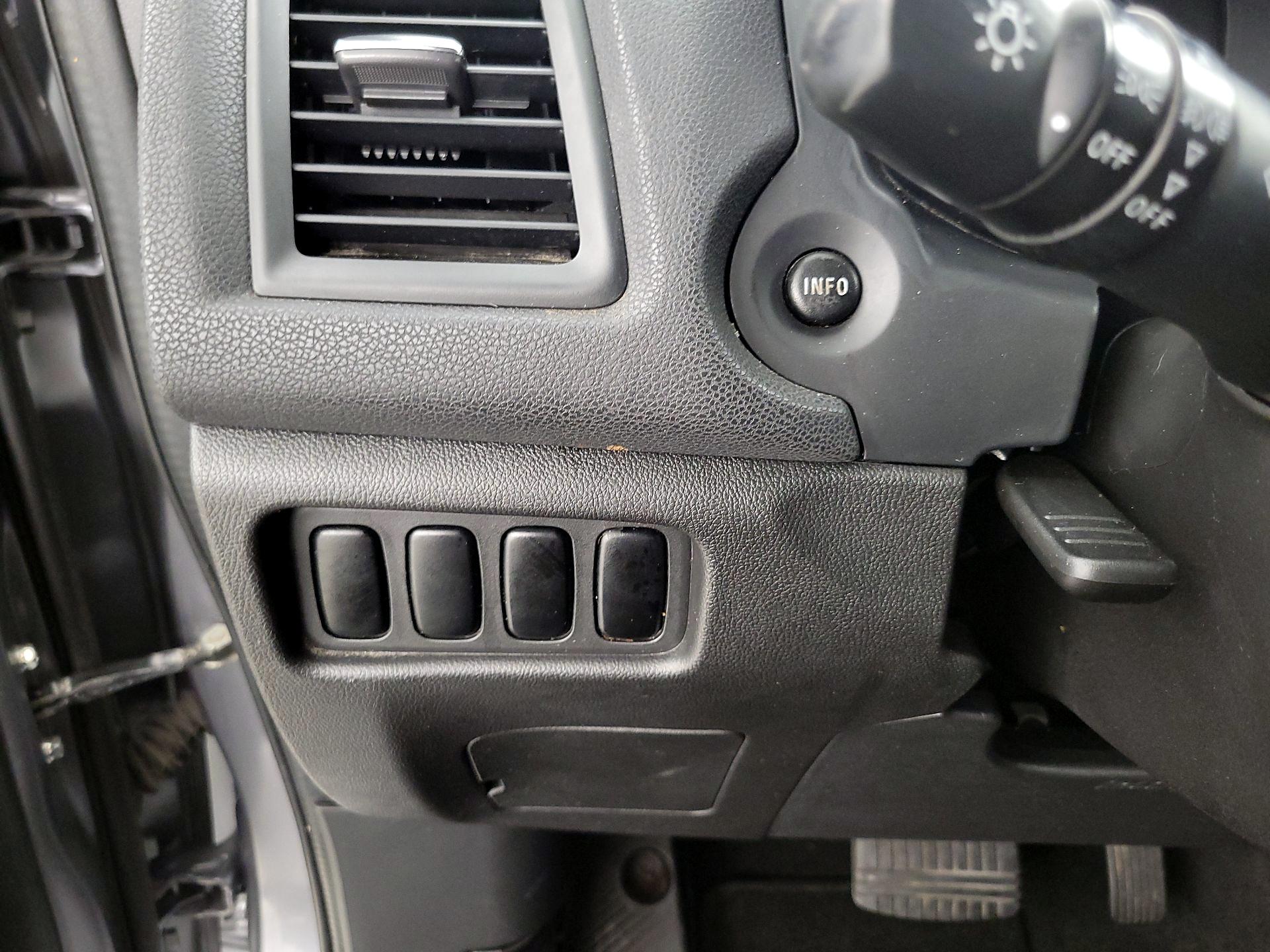 Thumbnail: 2018 Mitsubishi Outlander Sport - 13
