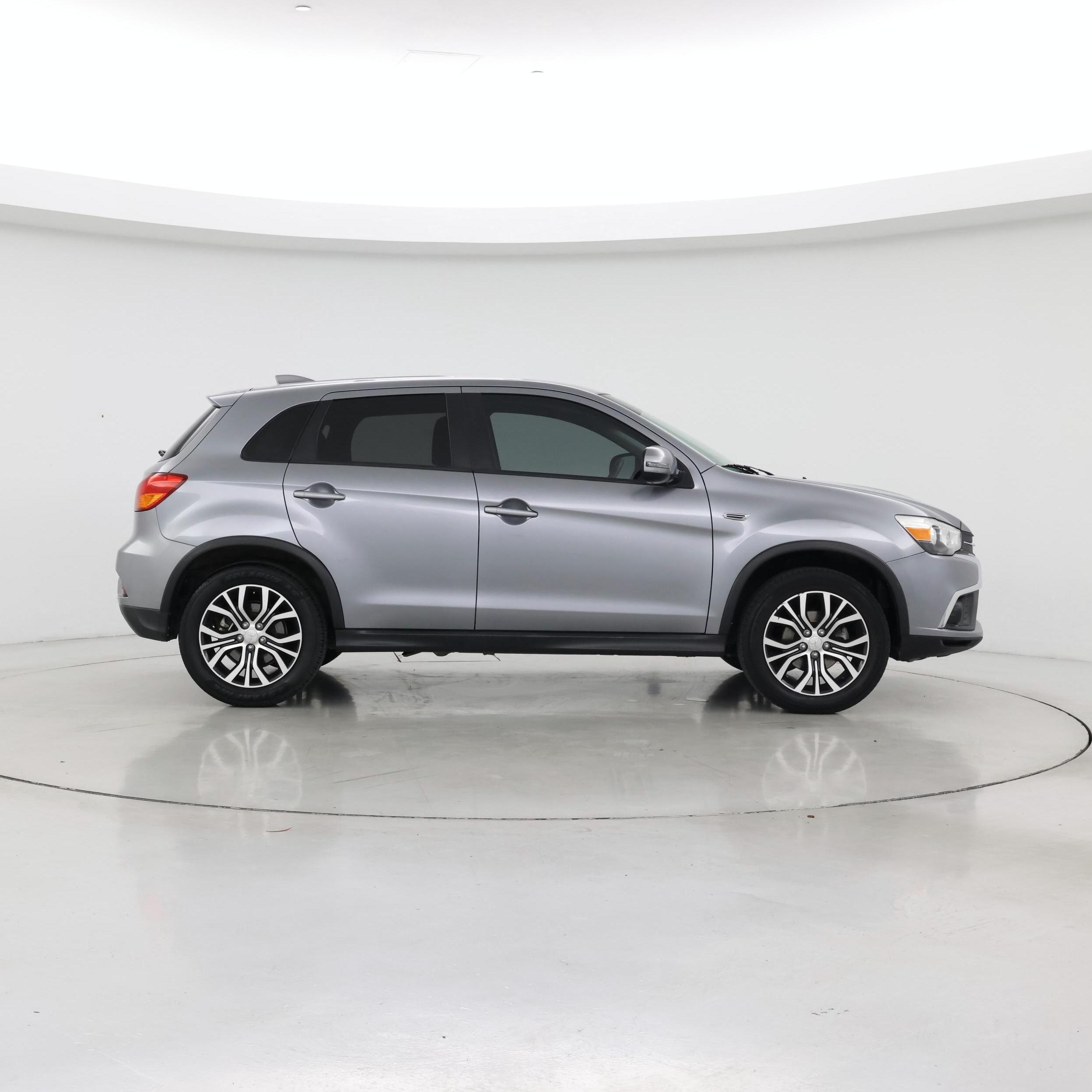 Thumbnail: 2018 Mitsubishi Outlander Sport - 7