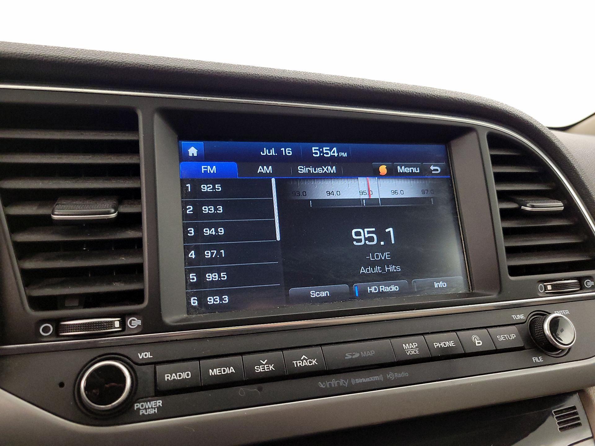 Thumbnail: 2017 Hyundai Elantra - 16