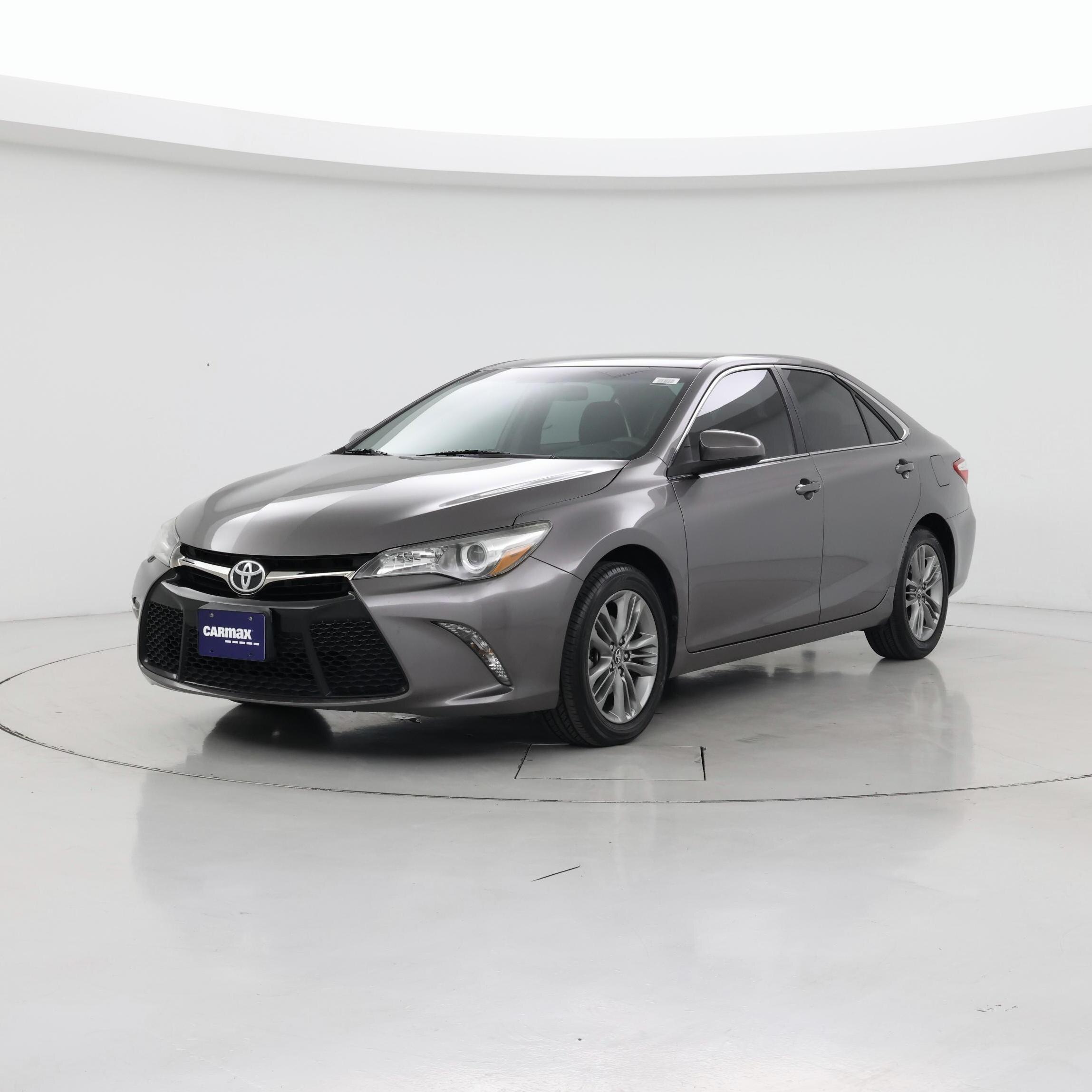 Thumbnail: 2016 Toyota Camry - 4