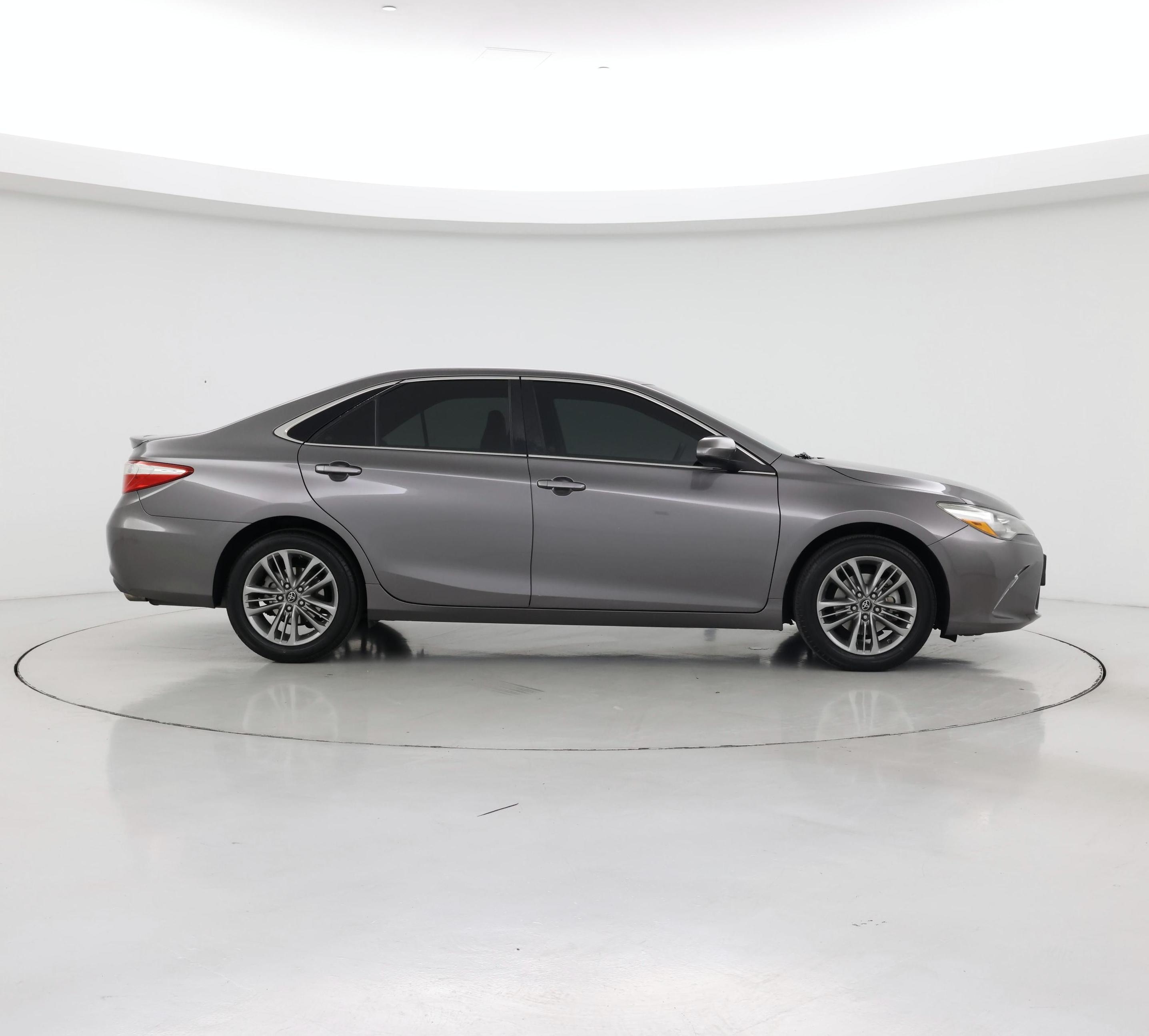 Thumbnail: 2016 Toyota Camry - 7