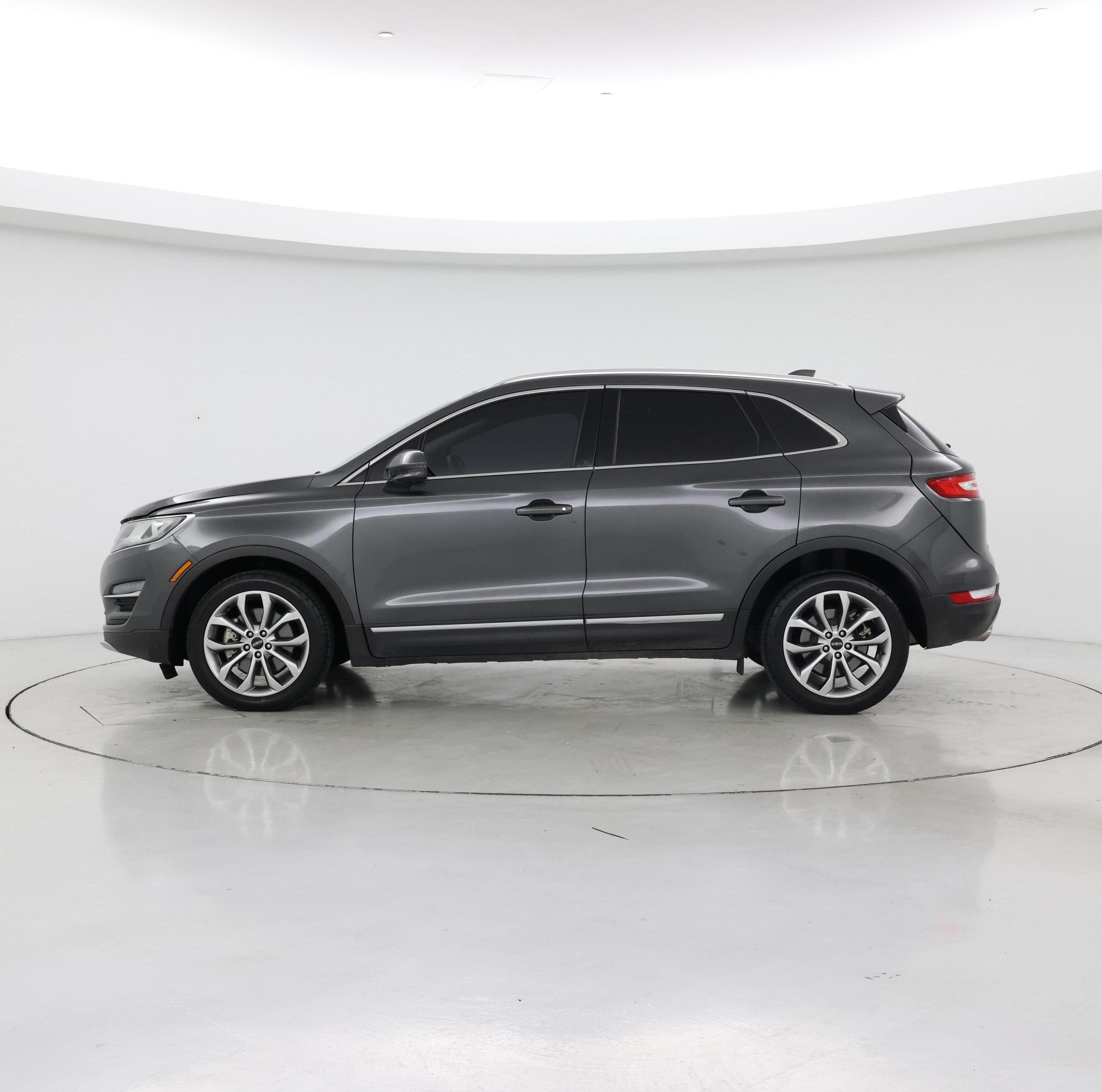Thumbnail: 2018 Lincoln MKC - 3