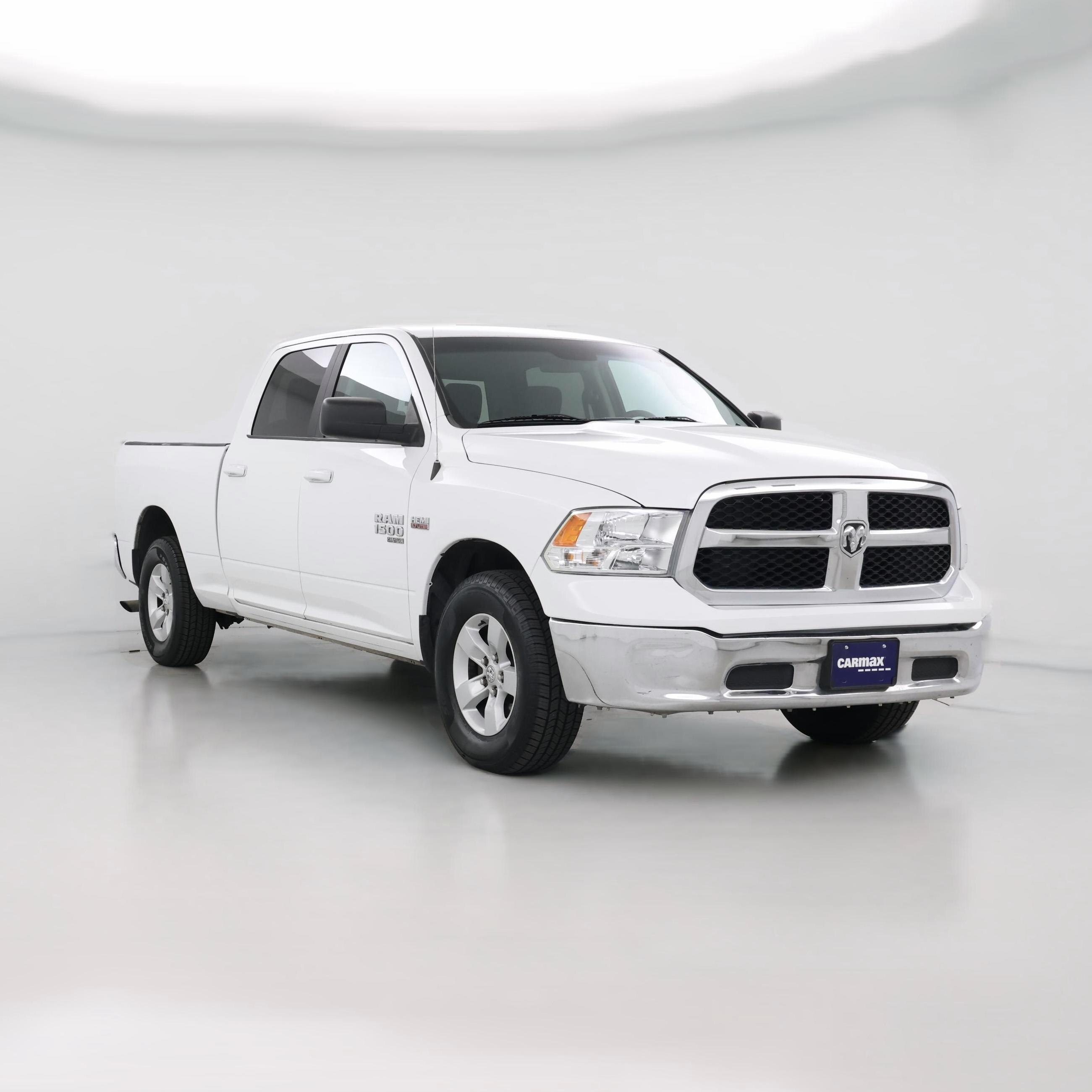 Thumbnail: 2019 RAM 1500 Classic - 1