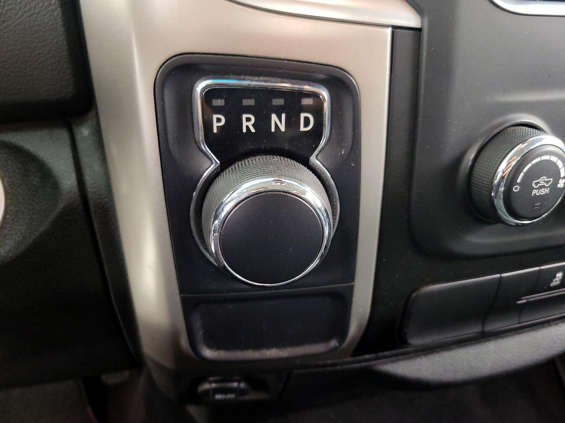 Thumbnail: 2019 RAM 1500 Classic - 18