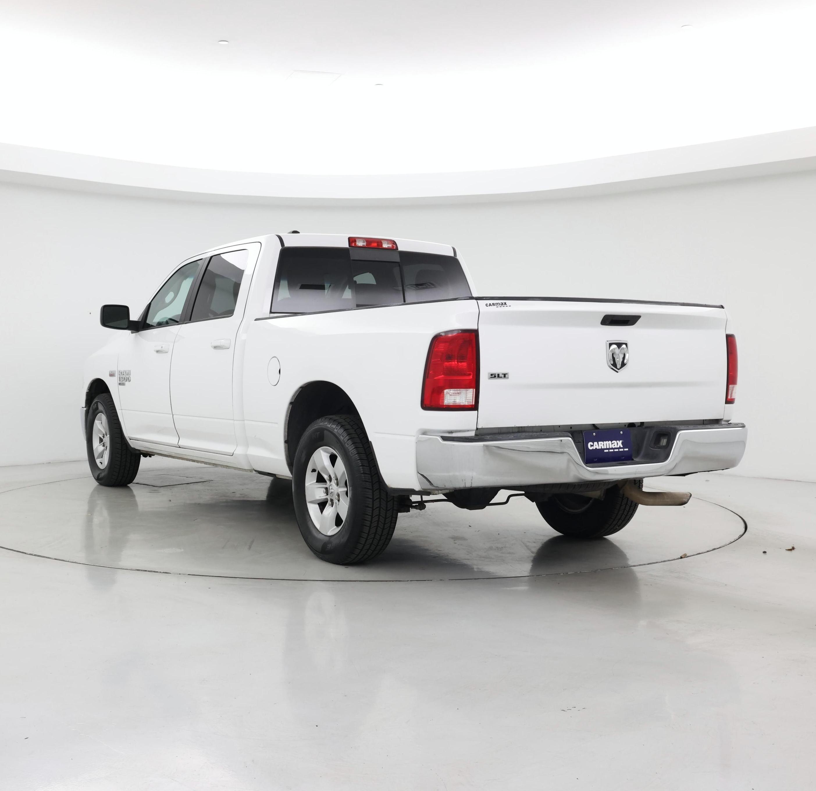 Thumbnail: 2019 RAM 1500 Classic - 2