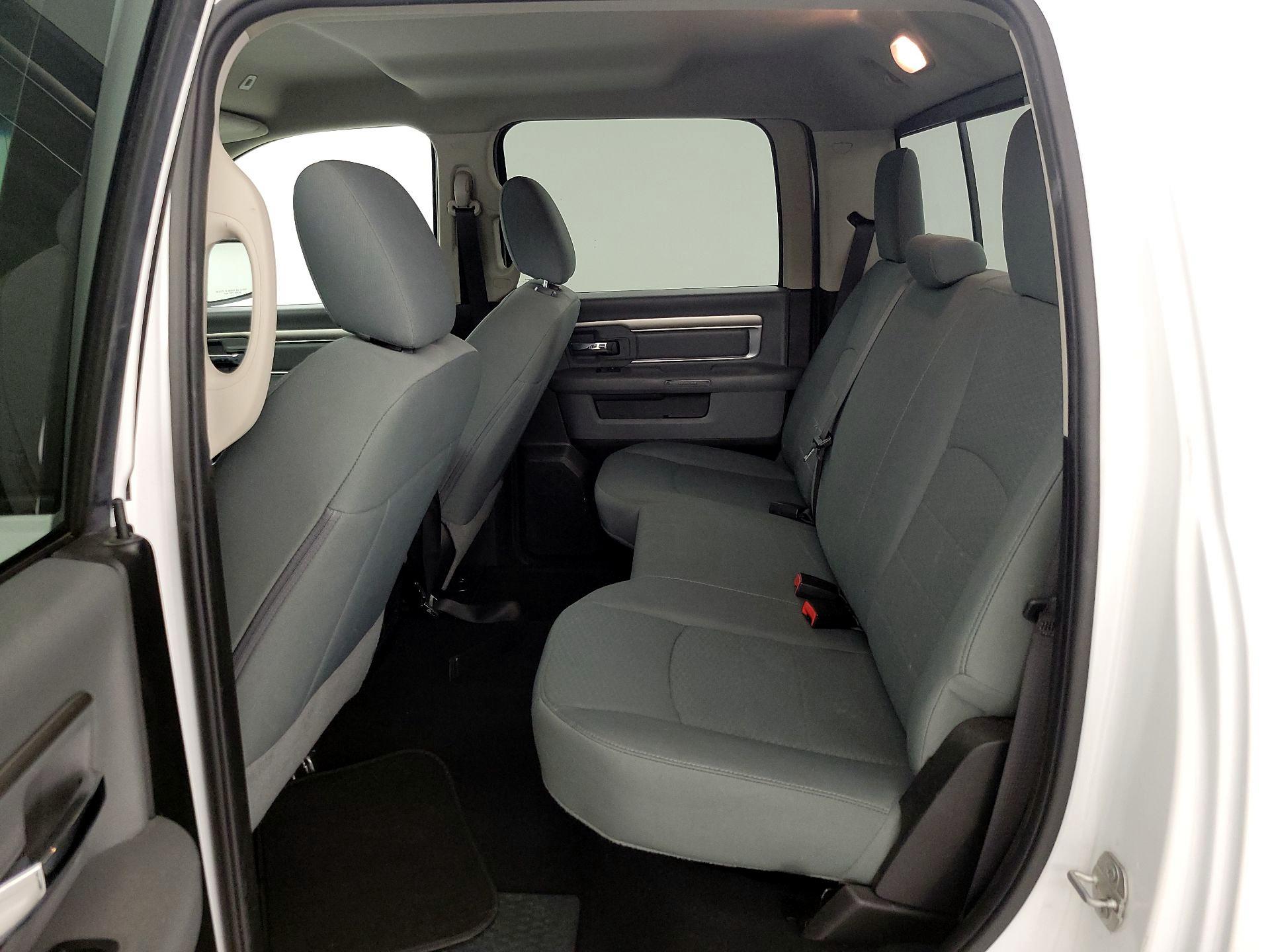 Thumbnail: 2019 RAM 1500 Classic - 20