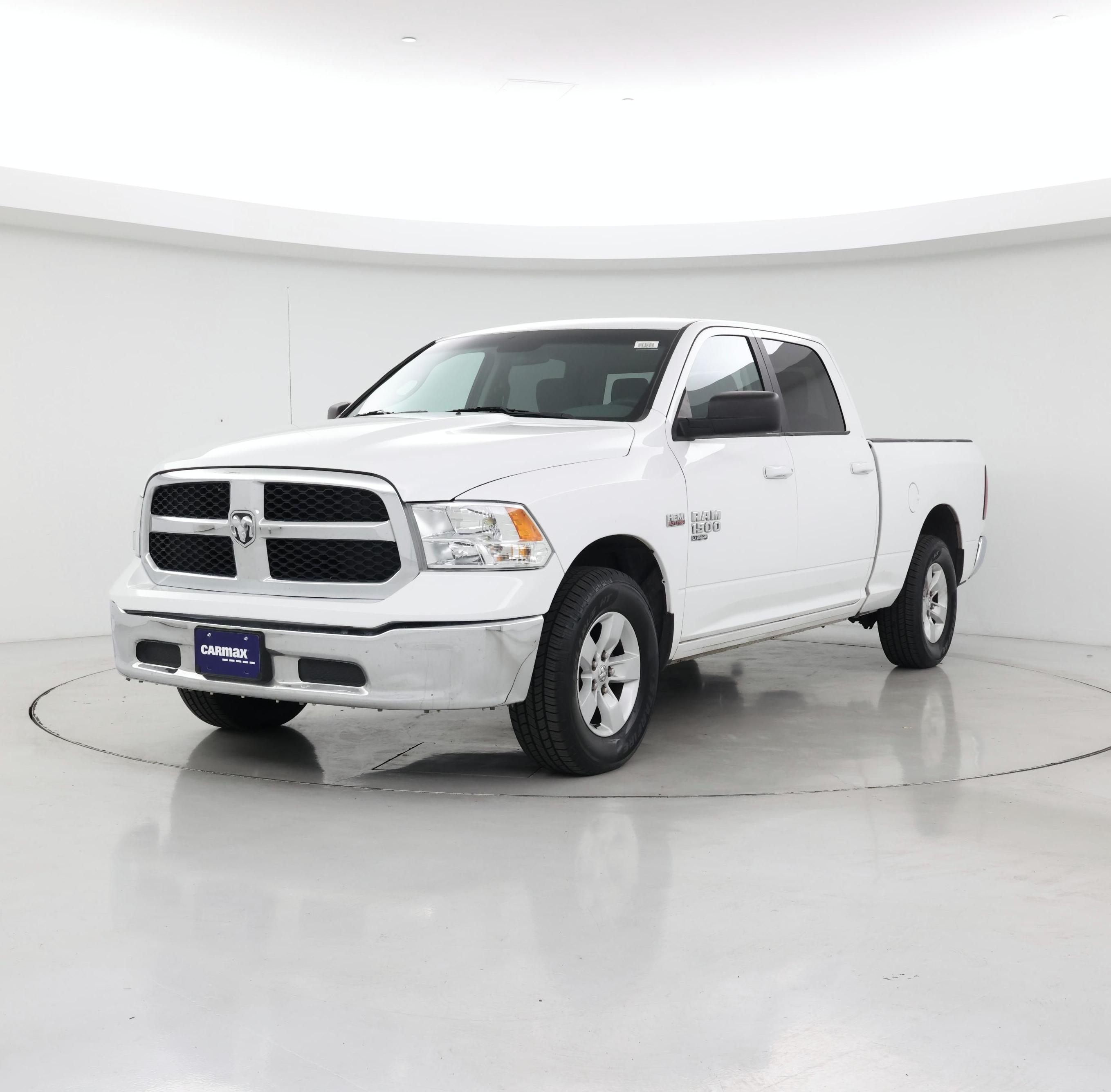 Thumbnail: 2019 RAM 1500 Classic - 4