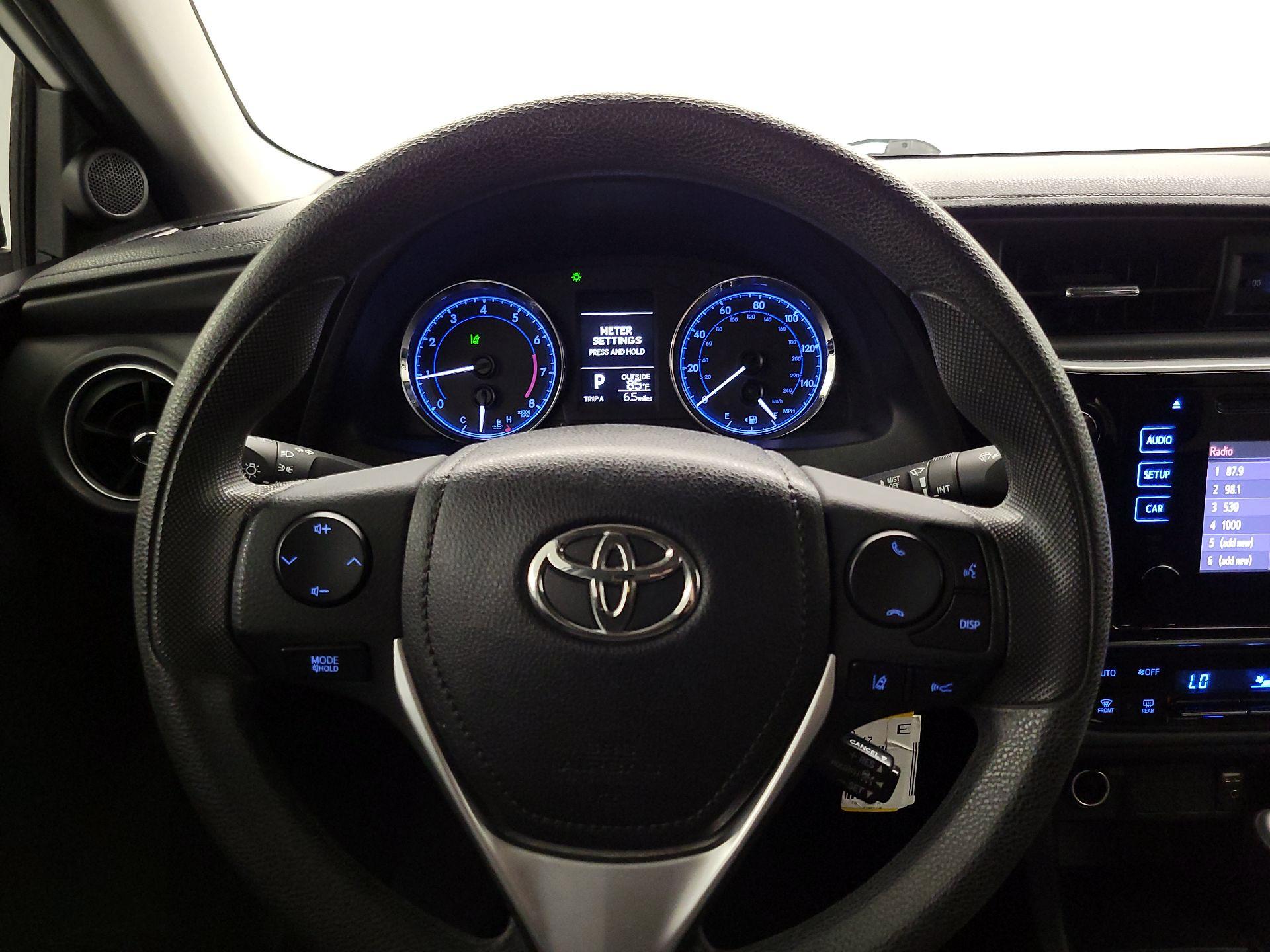 Thumbnail: 2018 Toyota Corolla - 10