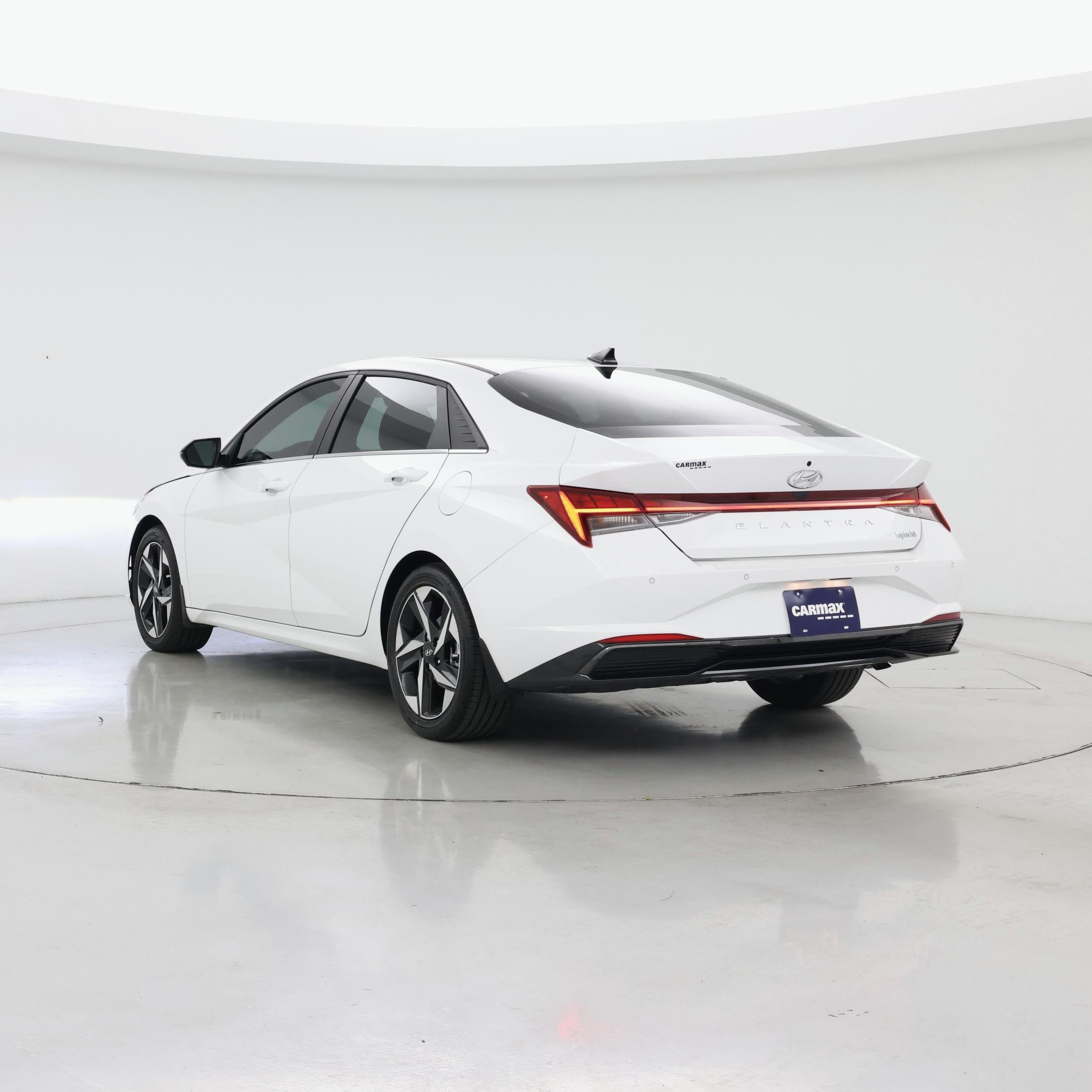 Thumbnail: 2023 Hyundai Elantra - 2
