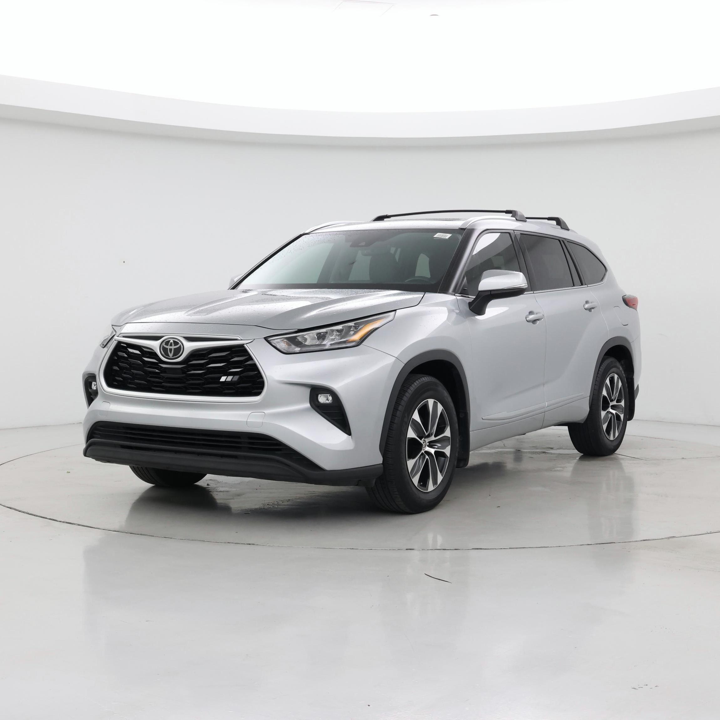 Thumbnail: 2020 Toyota Highlander - 4
