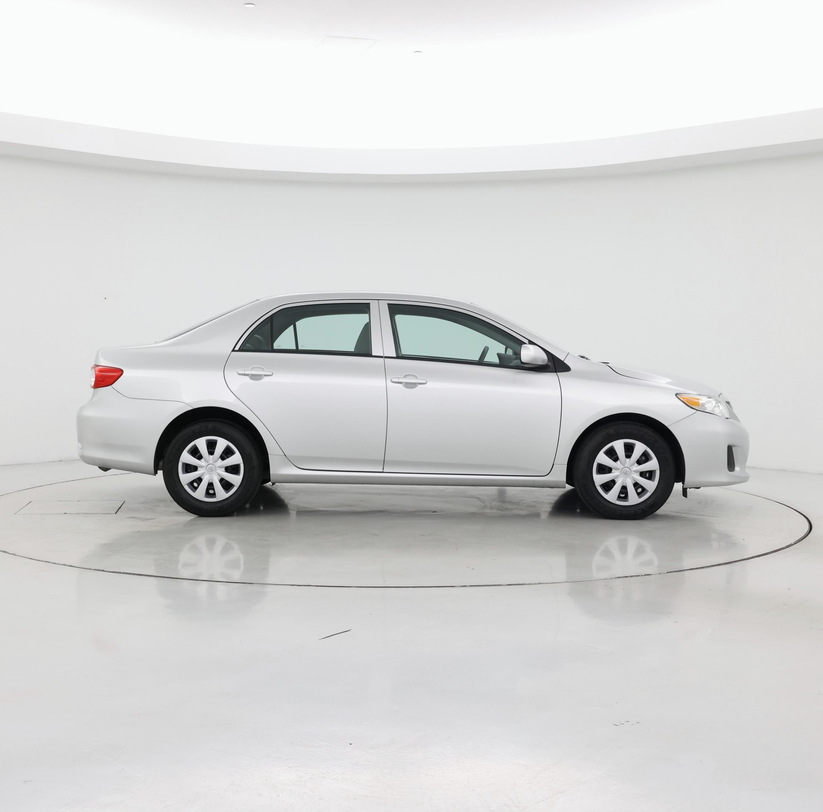 Thumbnail: 2013 Toyota Corolla - 7