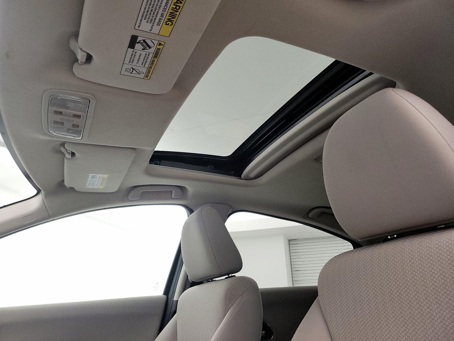 Thumbnail: 2016 Honda HR-V - 18