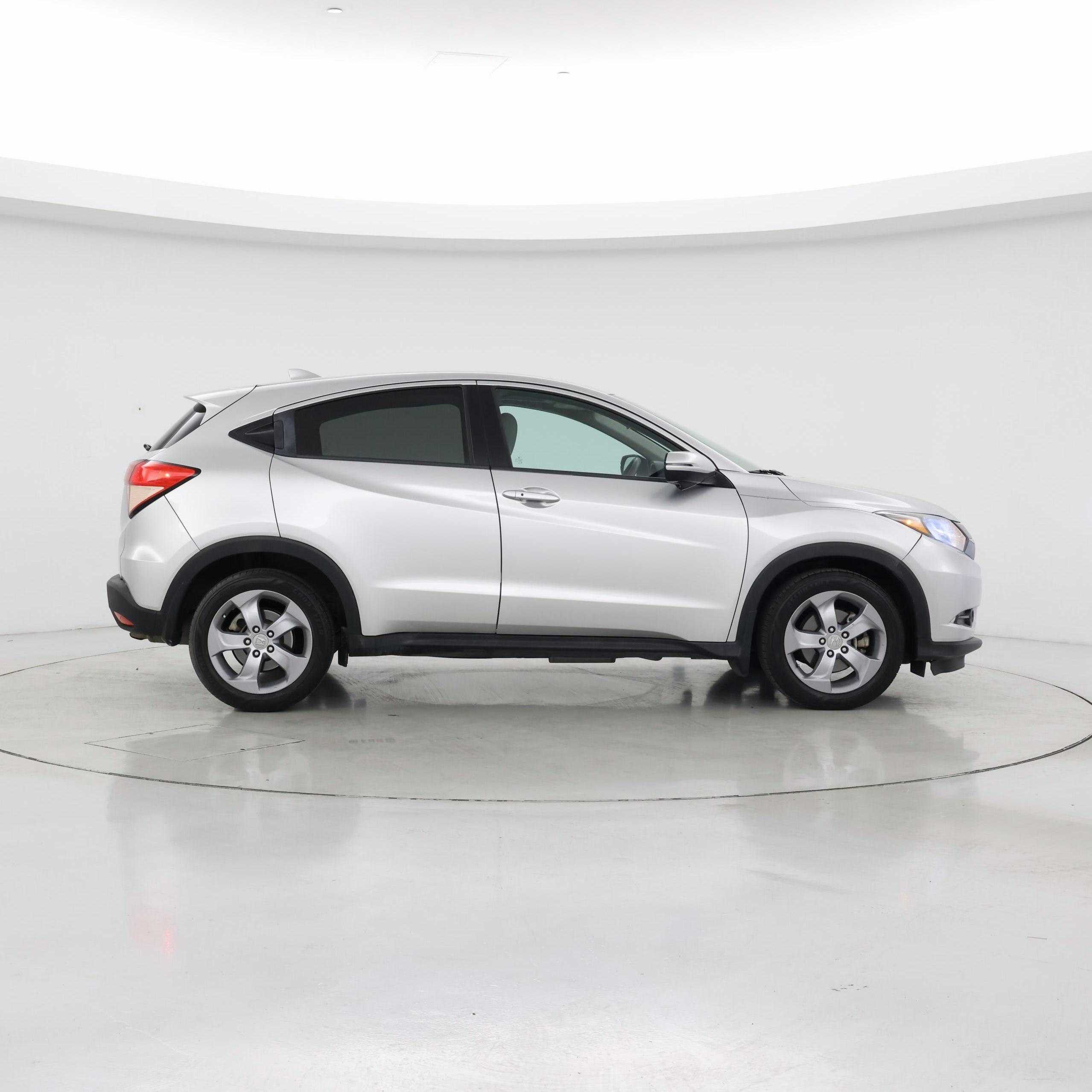 Thumbnail: 2016 Honda HR-V - 7