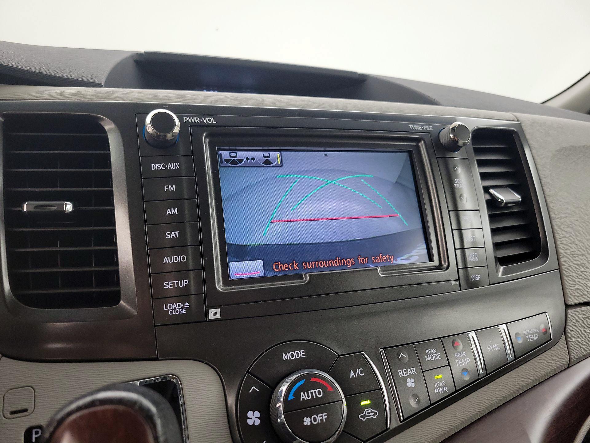 Thumbnail: 2013 Toyota Sienna - 15