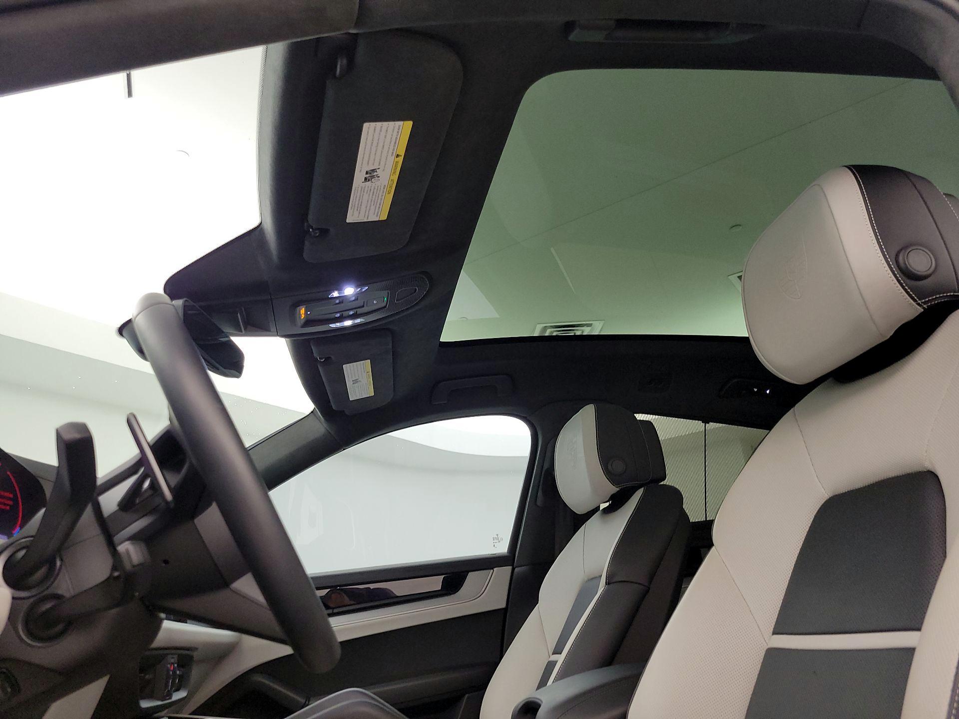 Thumbnail: 2024 Porsche Cayenne - 20