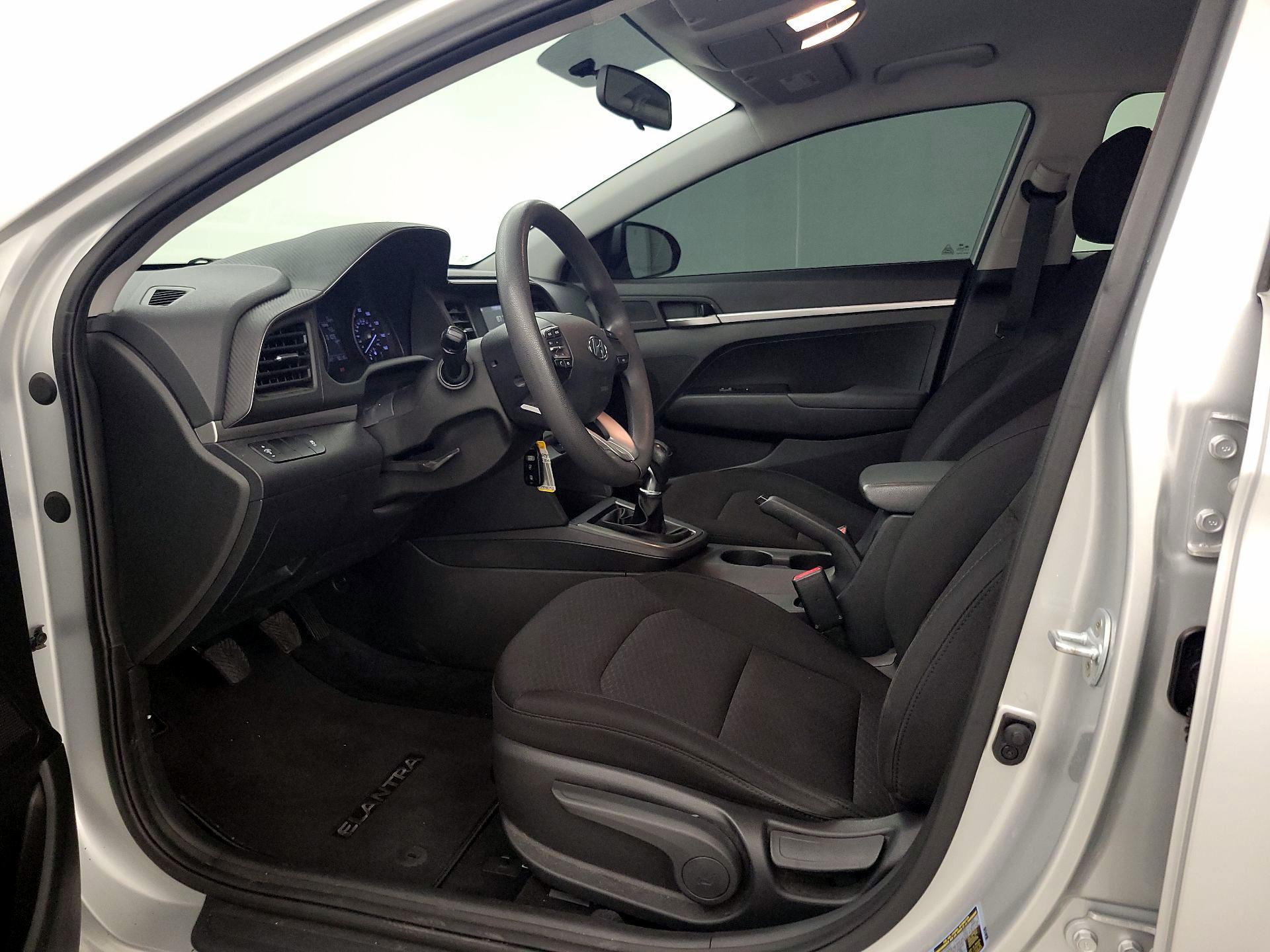 Thumbnail: 2019 Hyundai Elantra - 11