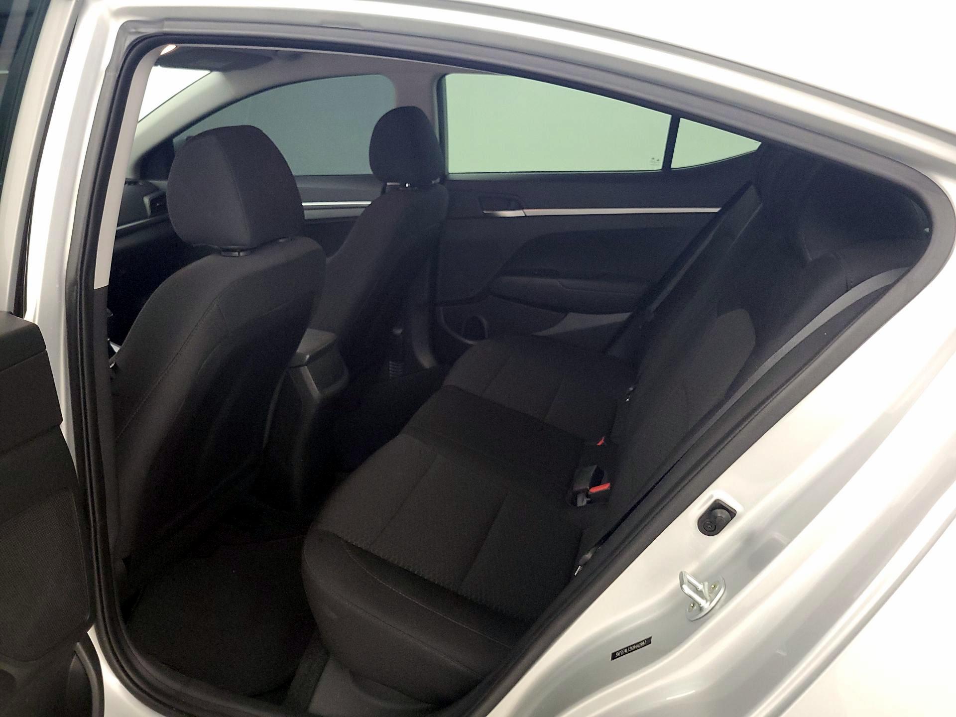 Thumbnail: 2019 Hyundai Elantra - 19