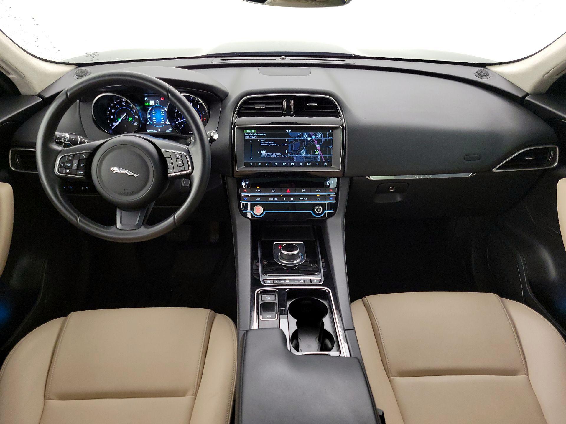 Thumbnail: 2020 Jaguar F-Pace - 9