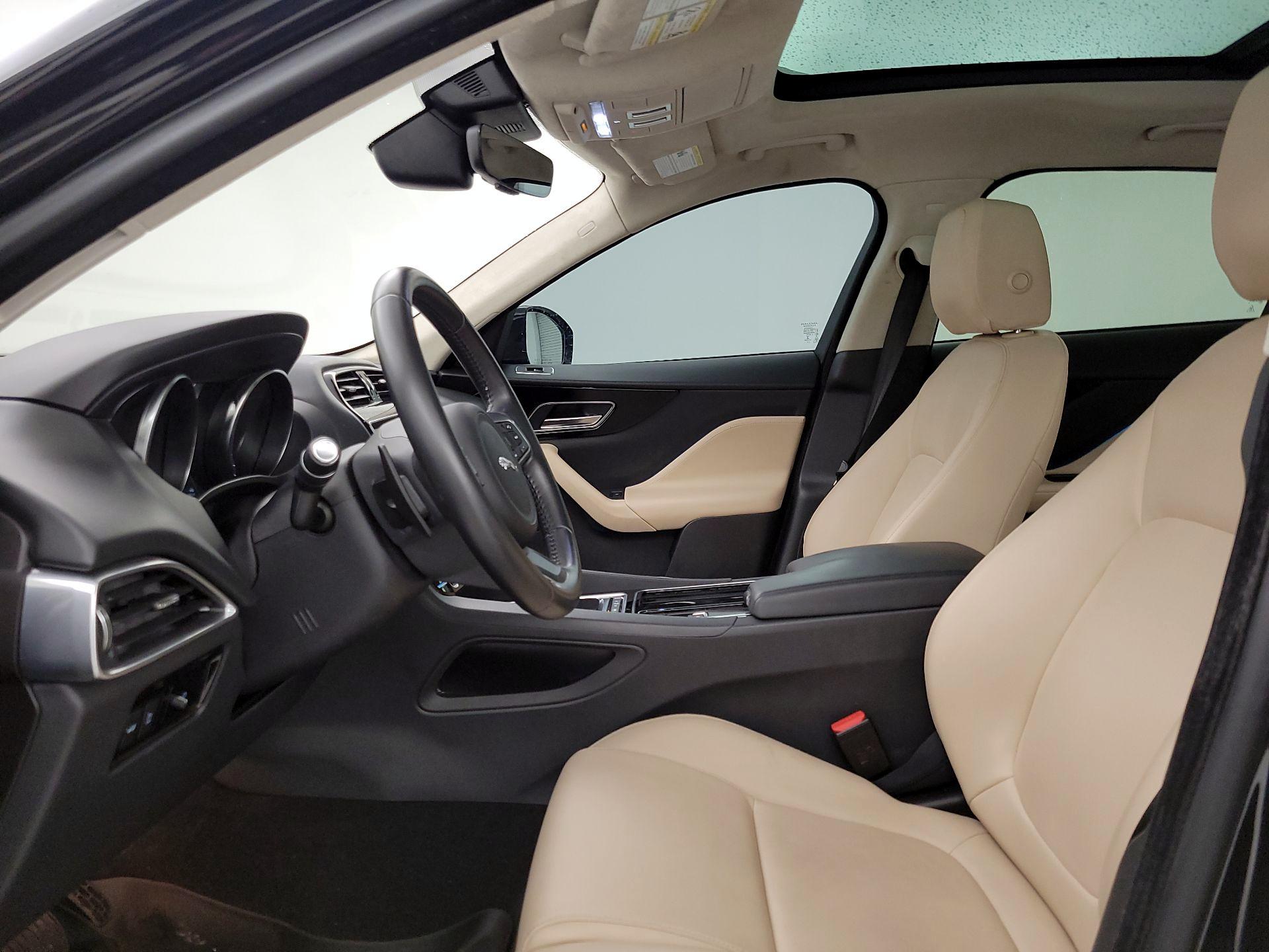 Thumbnail: 2020 Jaguar F-Pace - 11