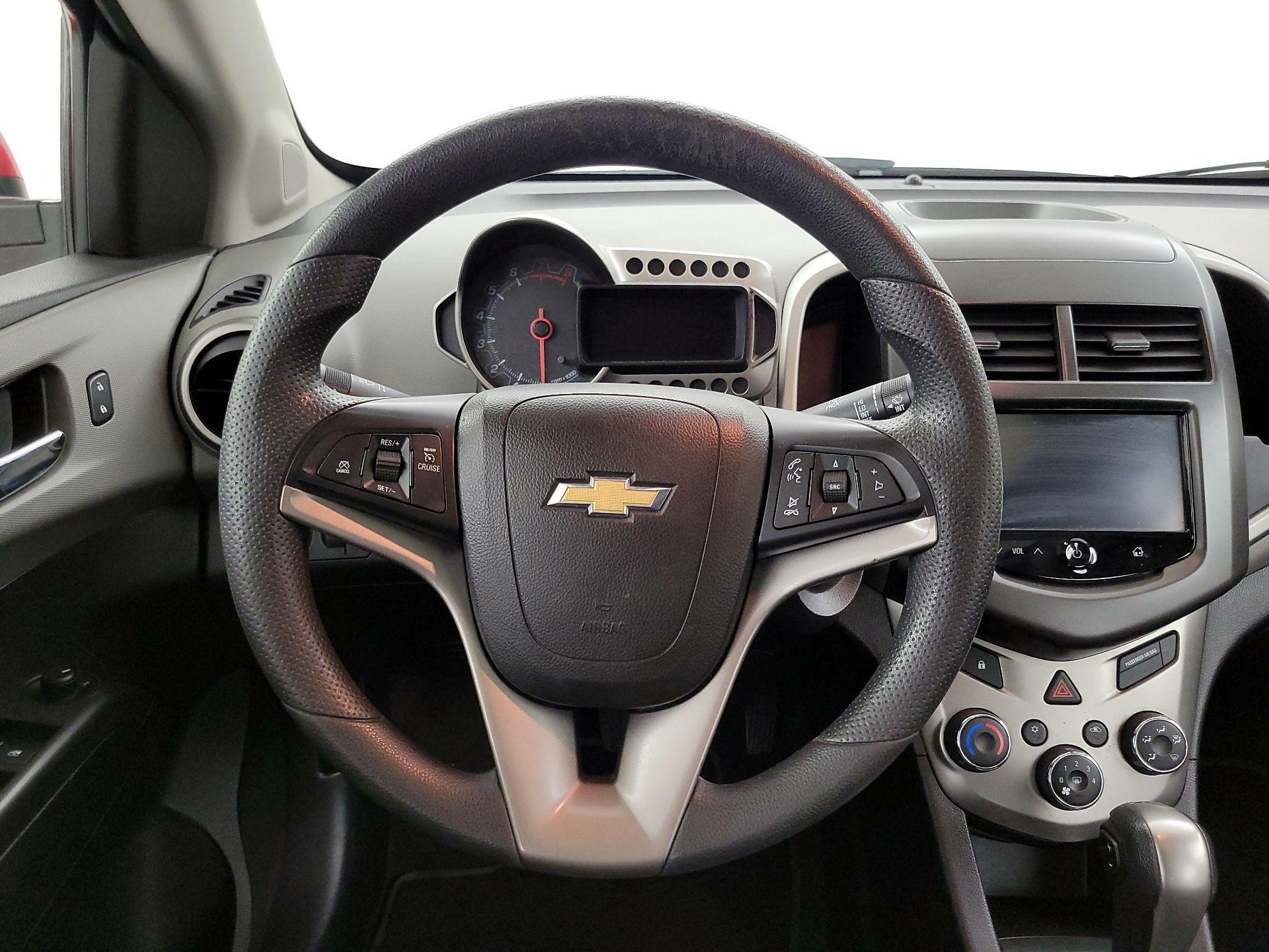 Thumbnail: 2014 Chevrolet Sonic - 10