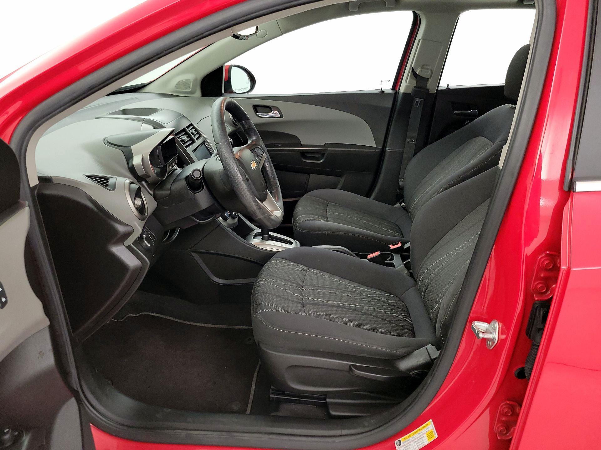 Thumbnail: 2014 Chevrolet Sonic - 11