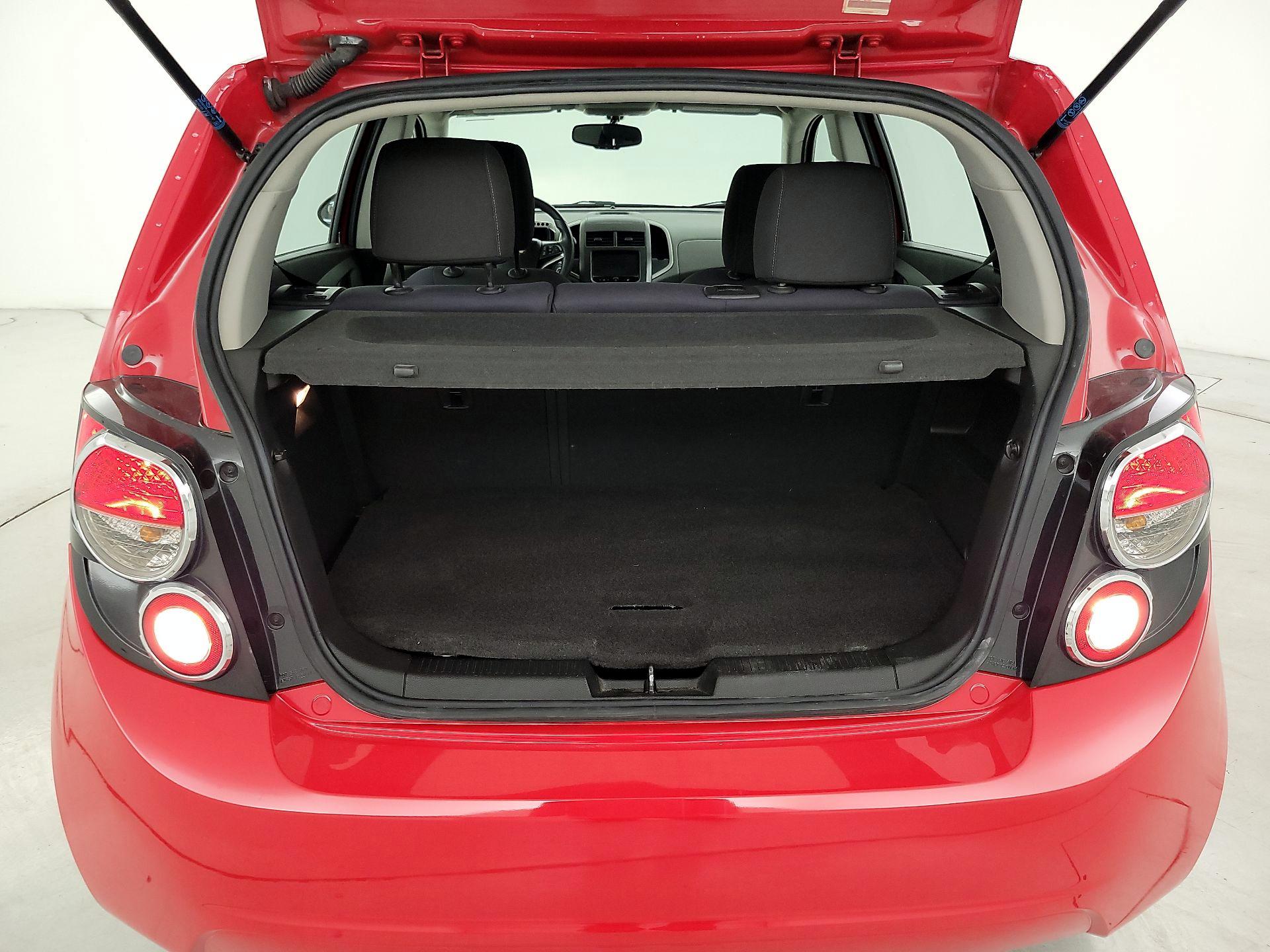 Thumbnail: 2014 Chevrolet Sonic - 19