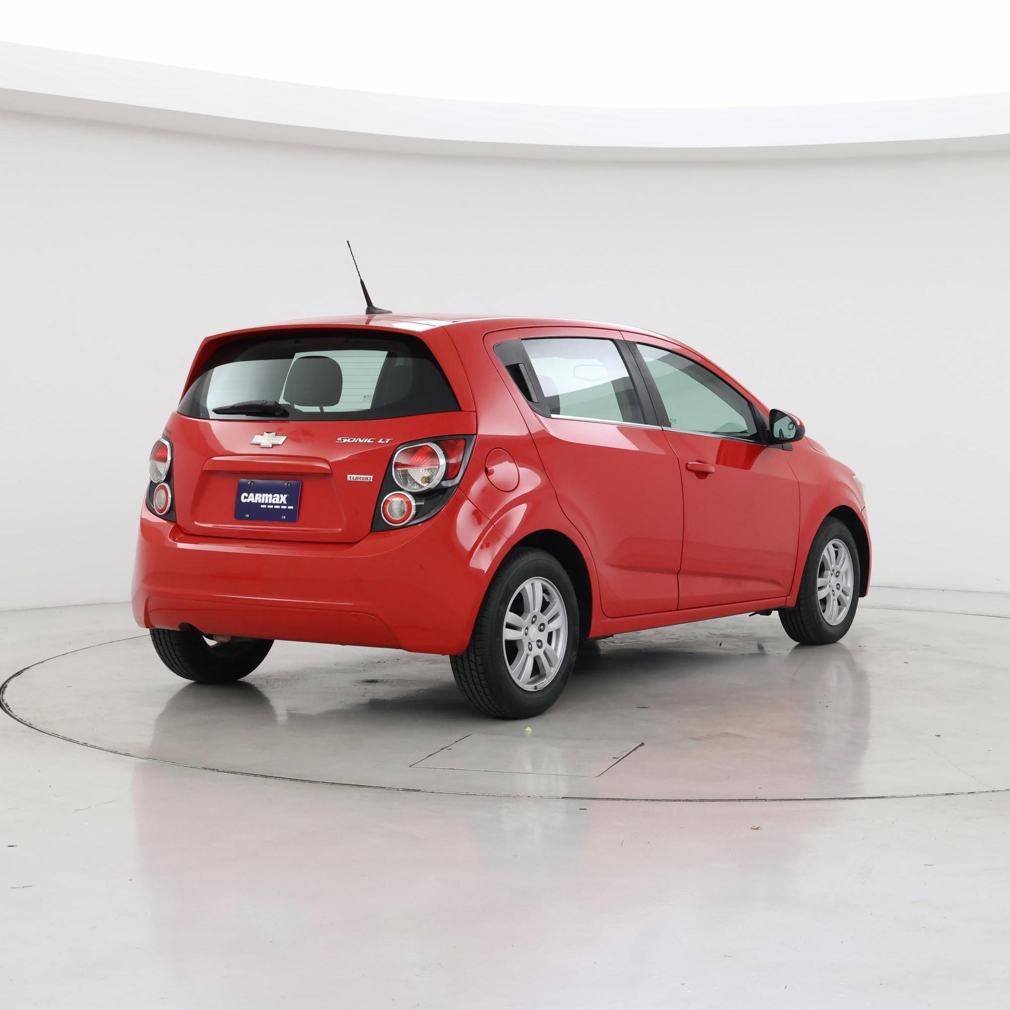 Thumbnail: 2014 Chevrolet Sonic - 8
