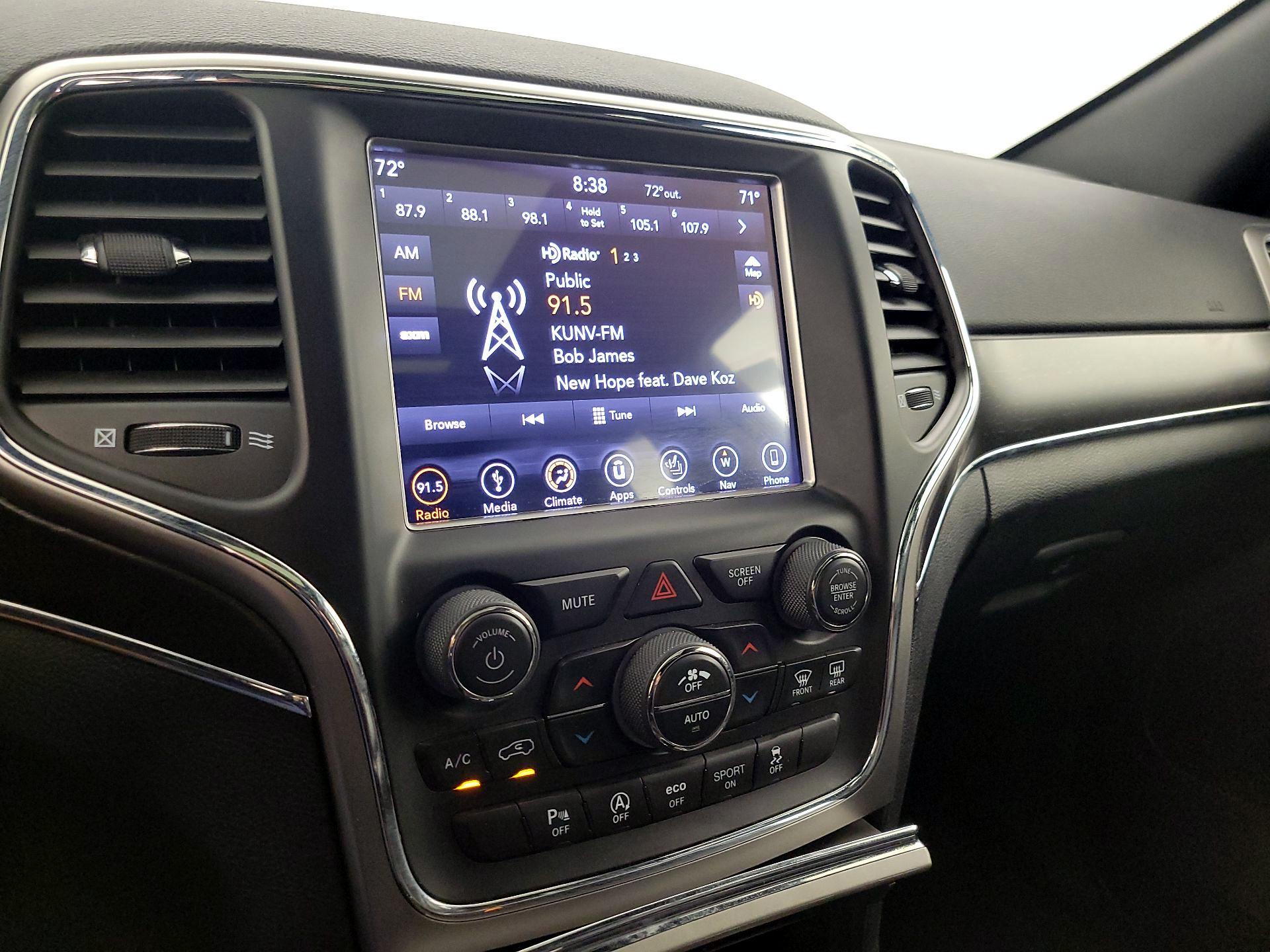 Thumbnail: 2018 Jeep Grand Cherokee - 16
