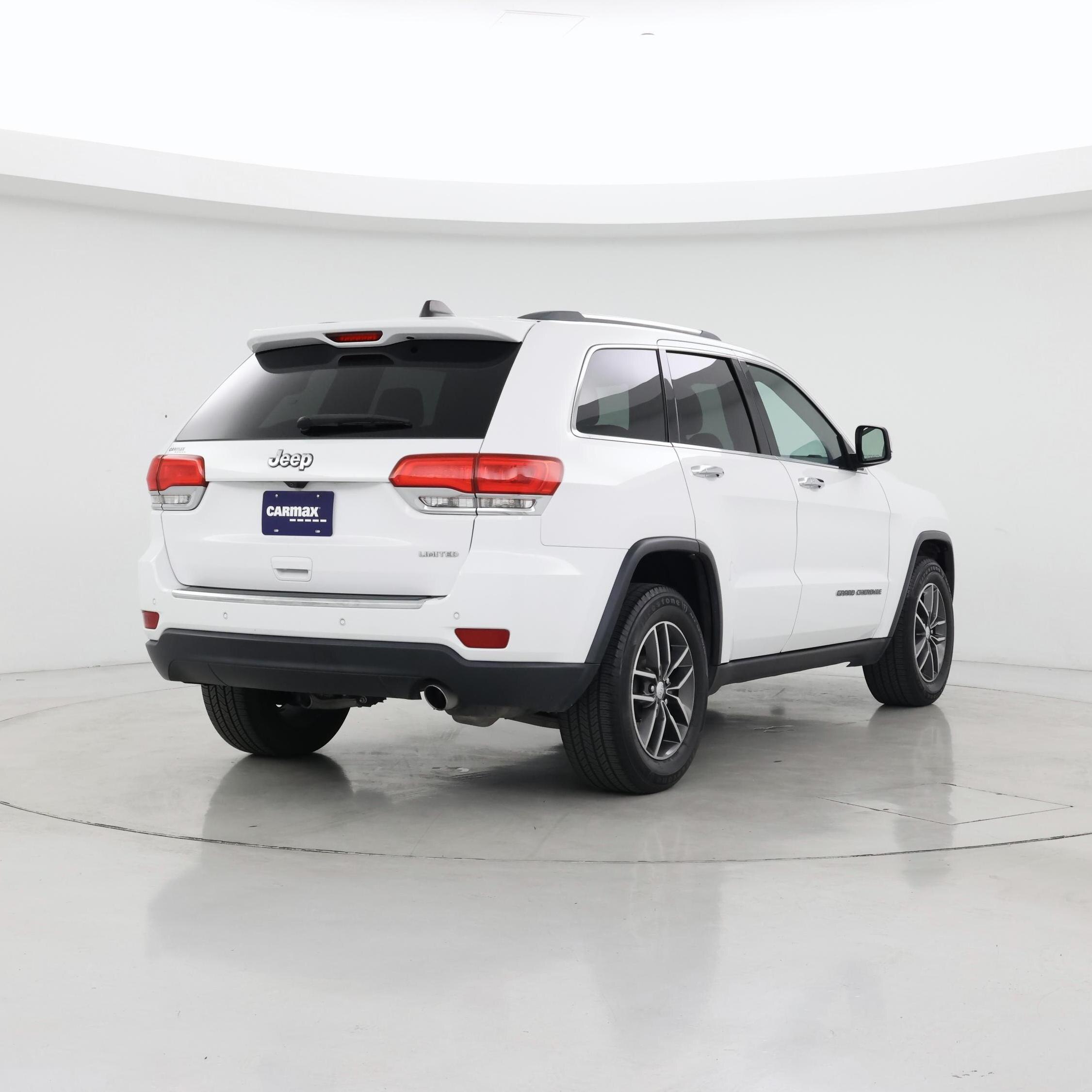 Thumbnail: 2018 Jeep Grand Cherokee - 8