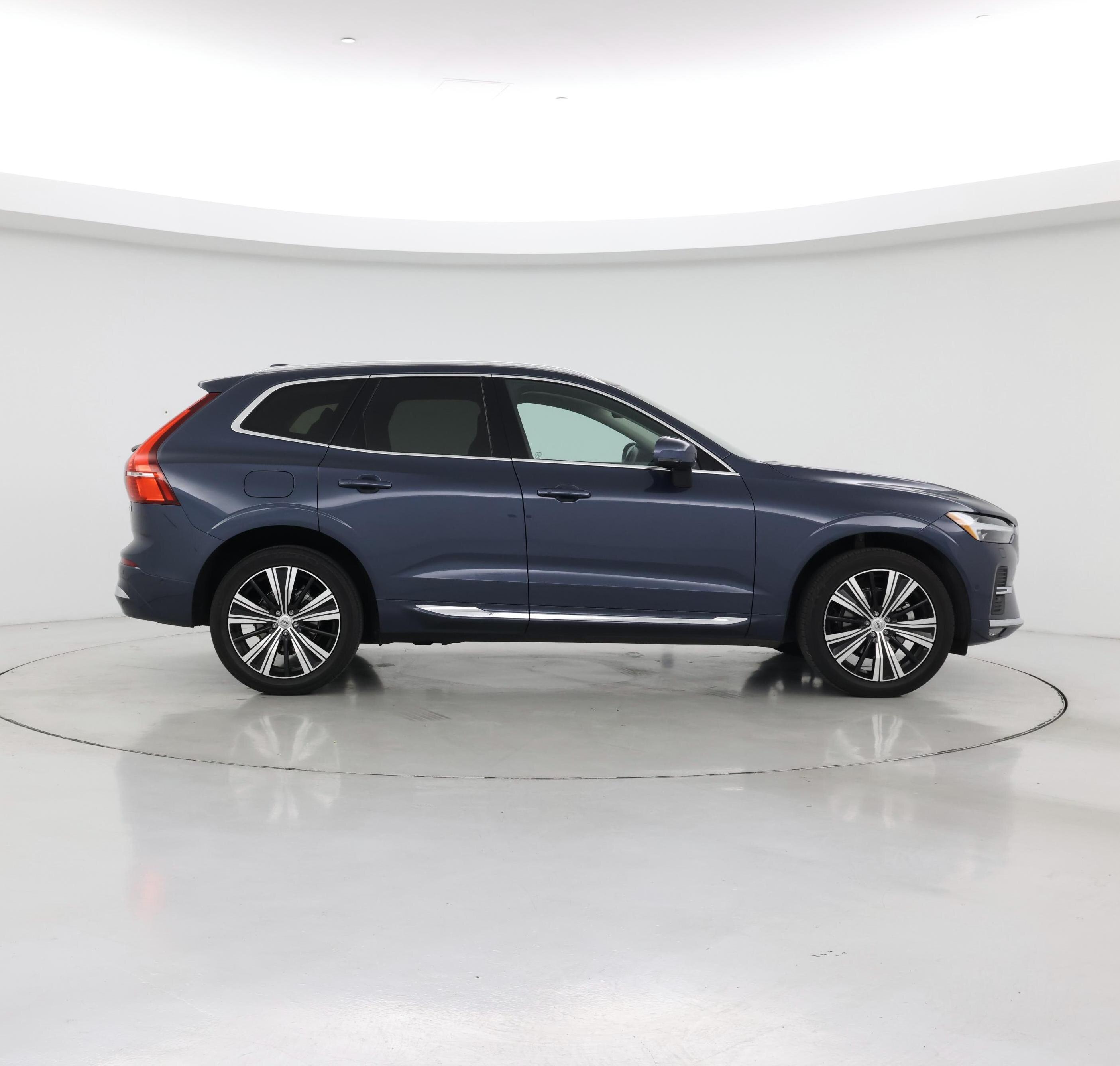 Thumbnail: 2023 Volvo XC60 - 7