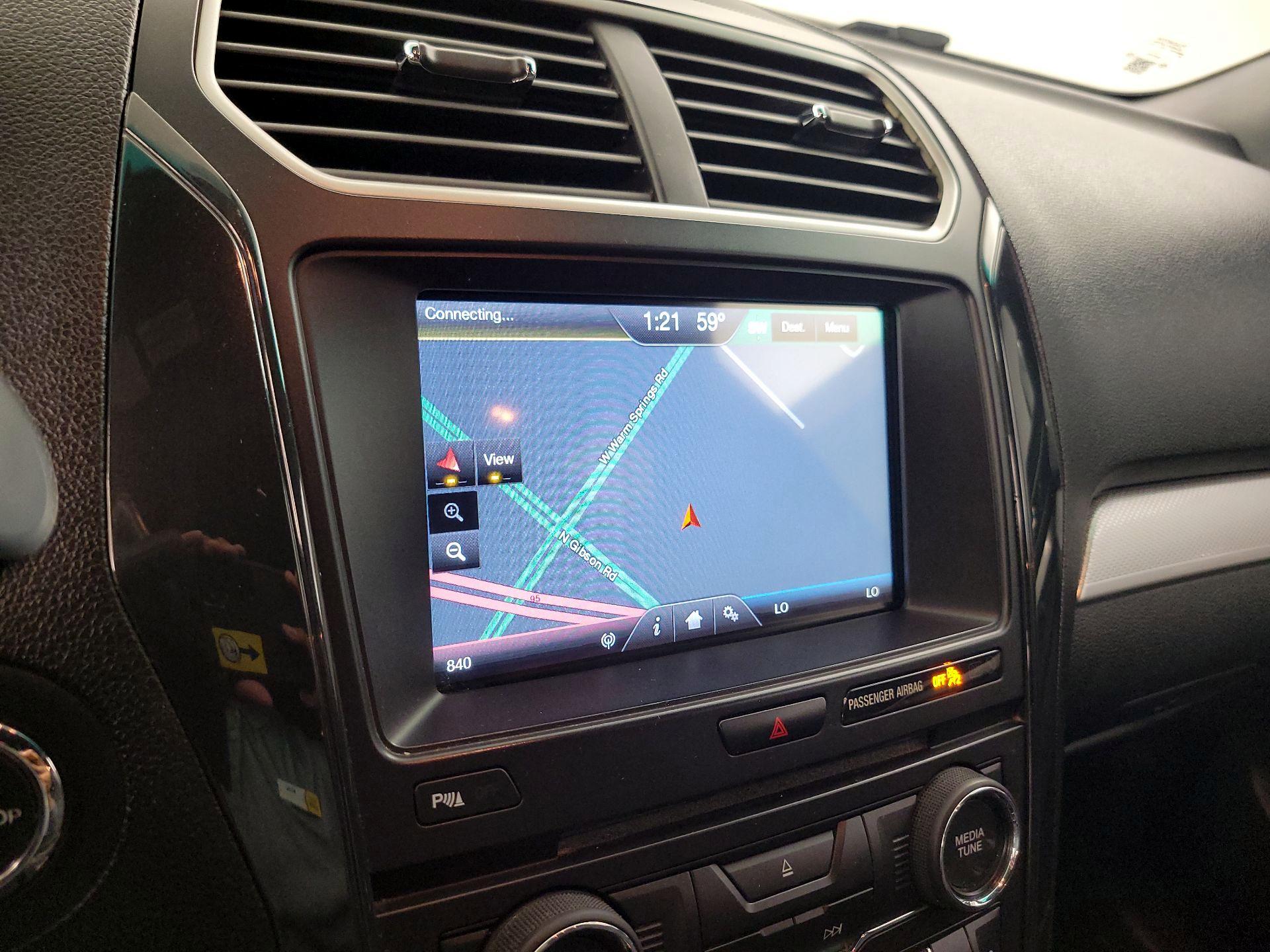 Thumbnail: 2016 Ford Explorer - 14
