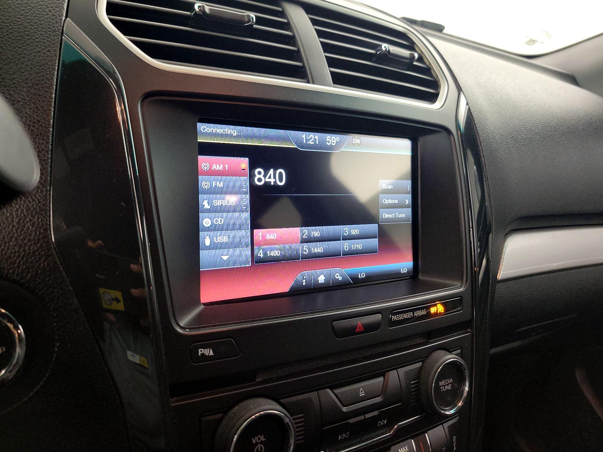 Thumbnail: 2016 Ford Explorer - 16