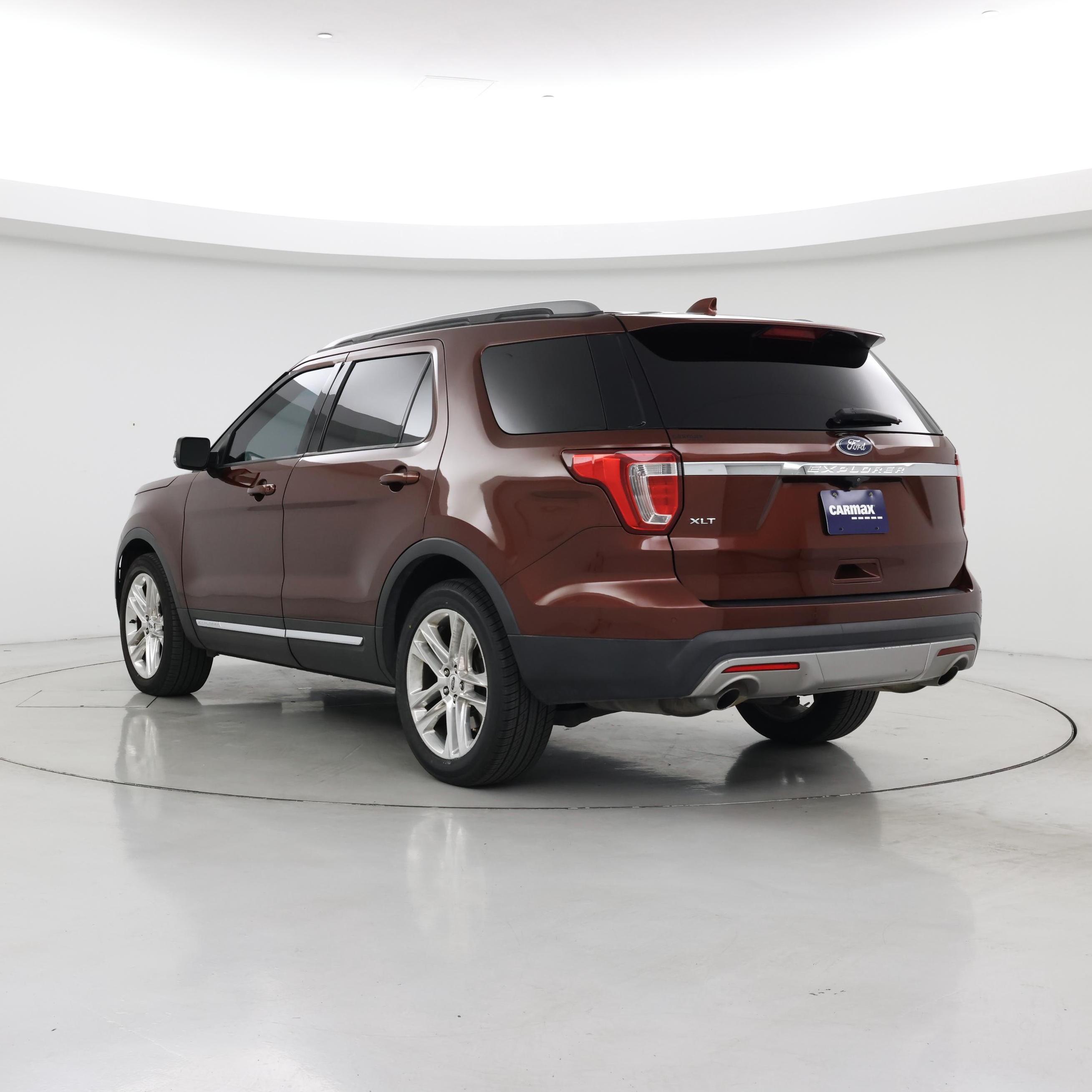 Thumbnail: 2016 Ford Explorer - 2