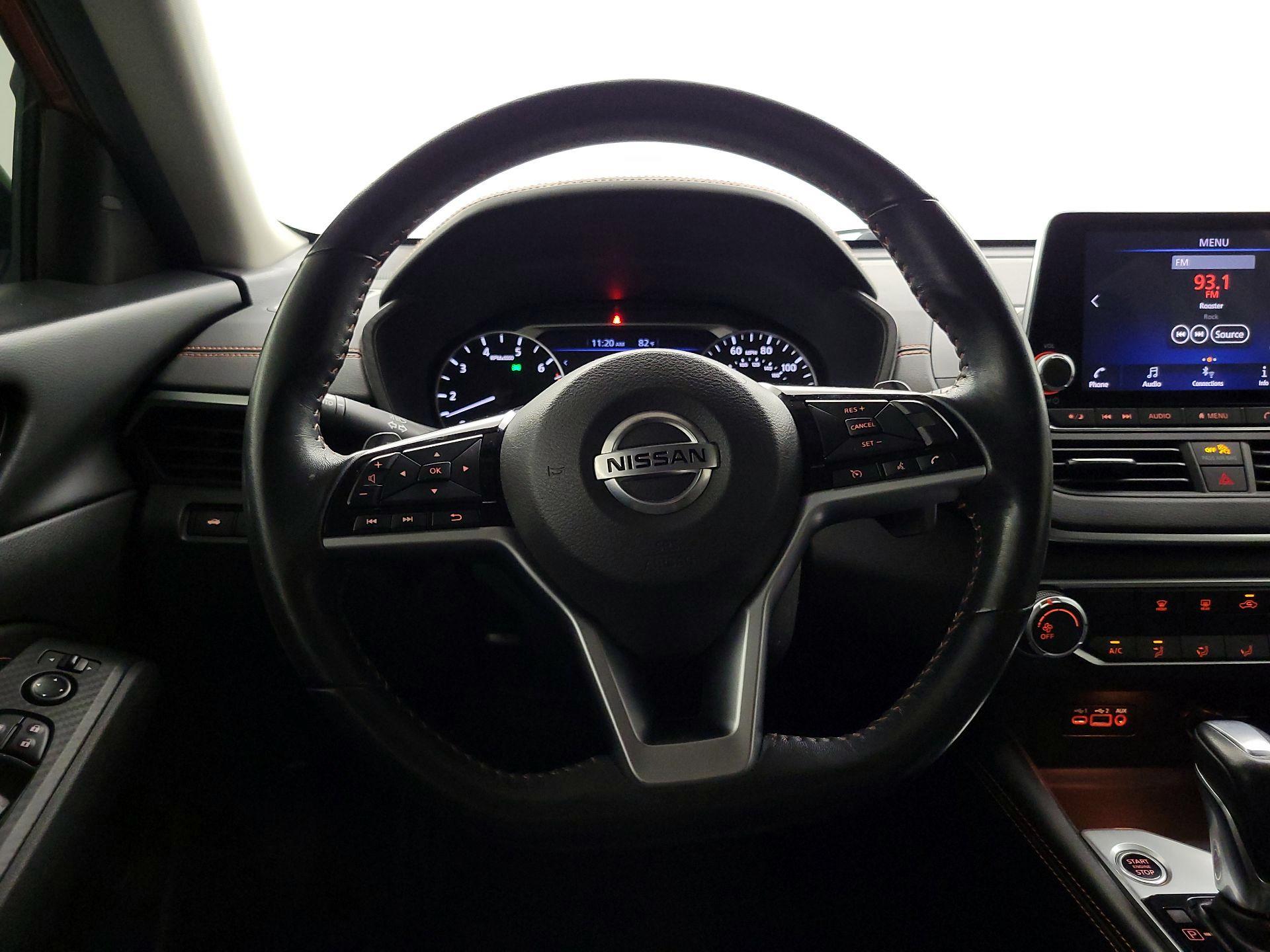 Thumbnail: 2021 Nissan Altima - 10