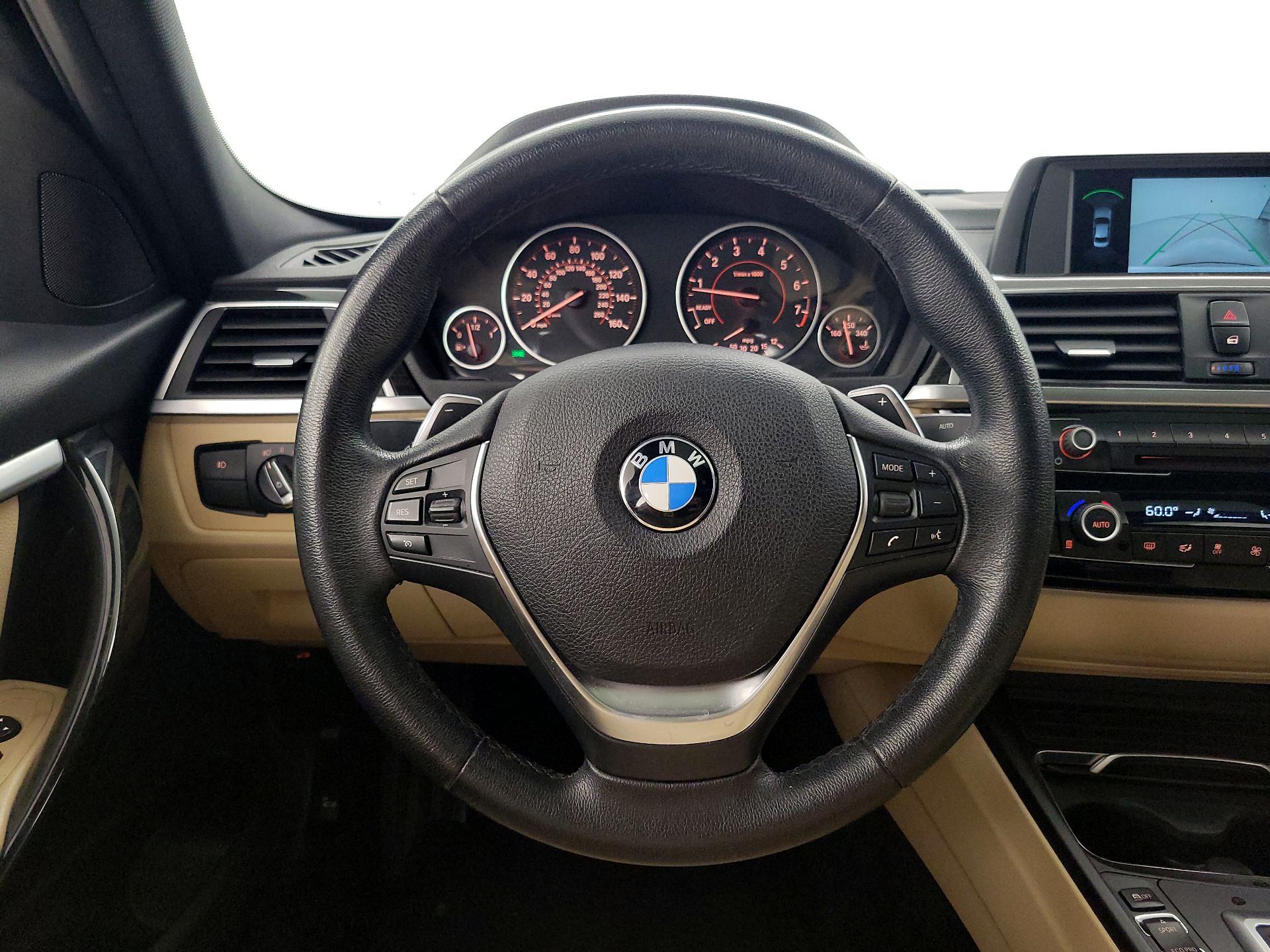 Thumbnail: 2018 BMW 3 Series - 10