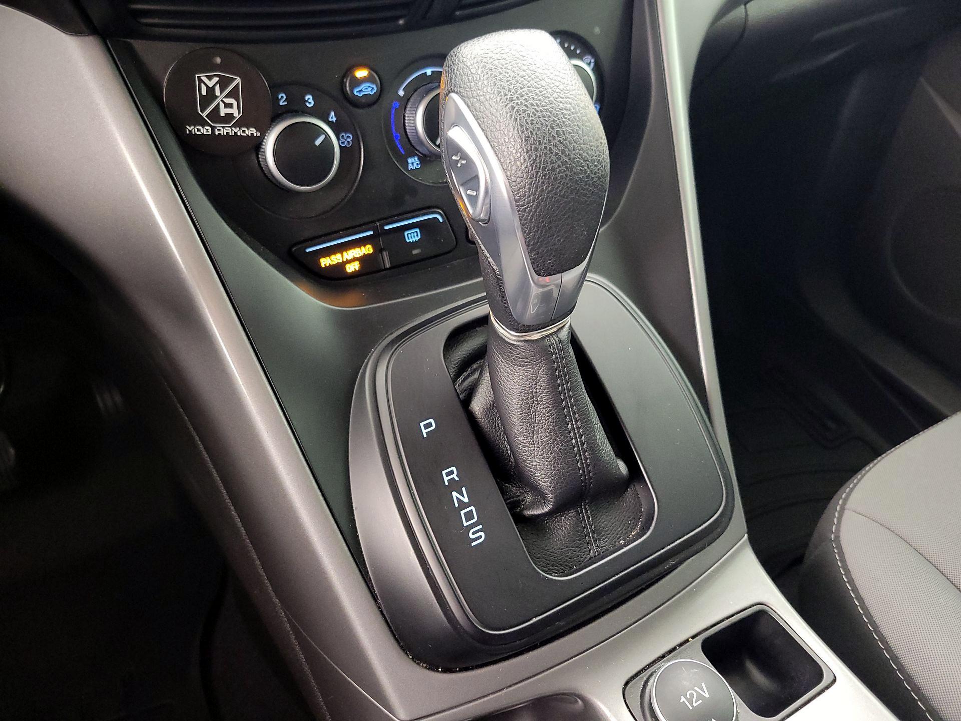 Thumbnail: 2016 Ford Escape - 17