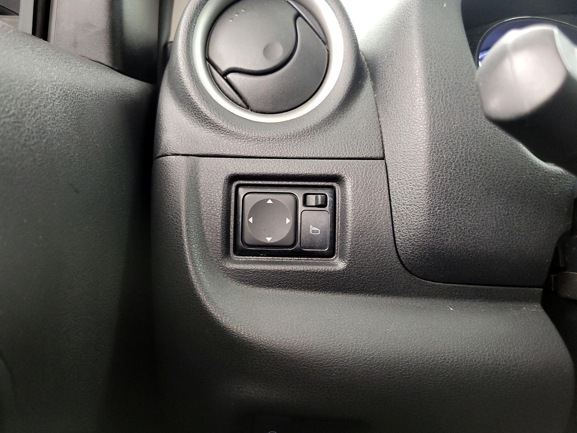 Thumbnail: 2016 Nissan Versa - 13