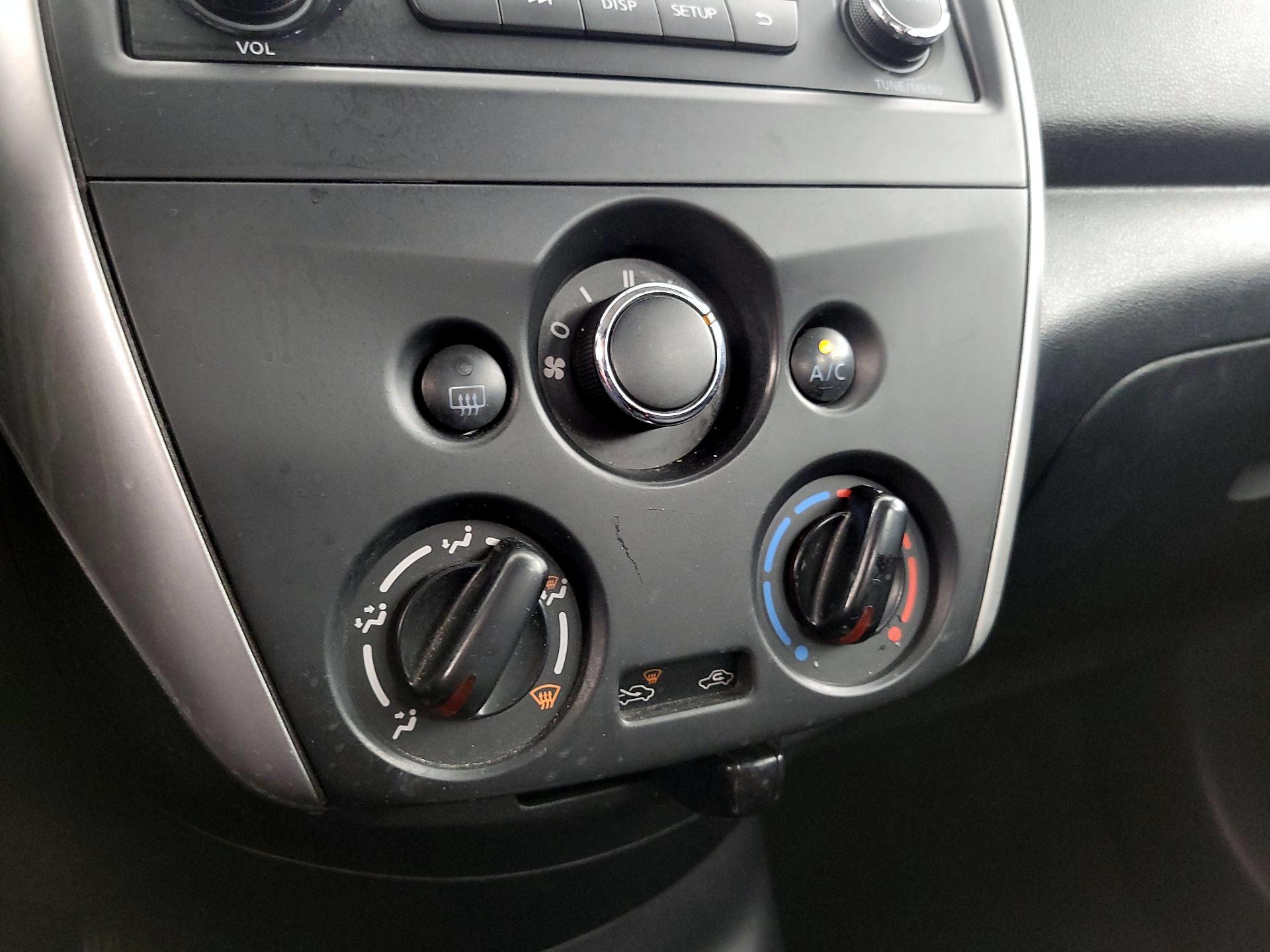 Thumbnail: 2016 Nissan Versa - 15