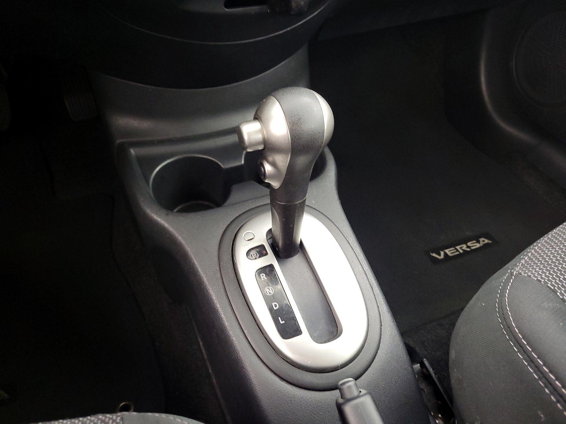 Thumbnail: 2016 Nissan Versa - 16
