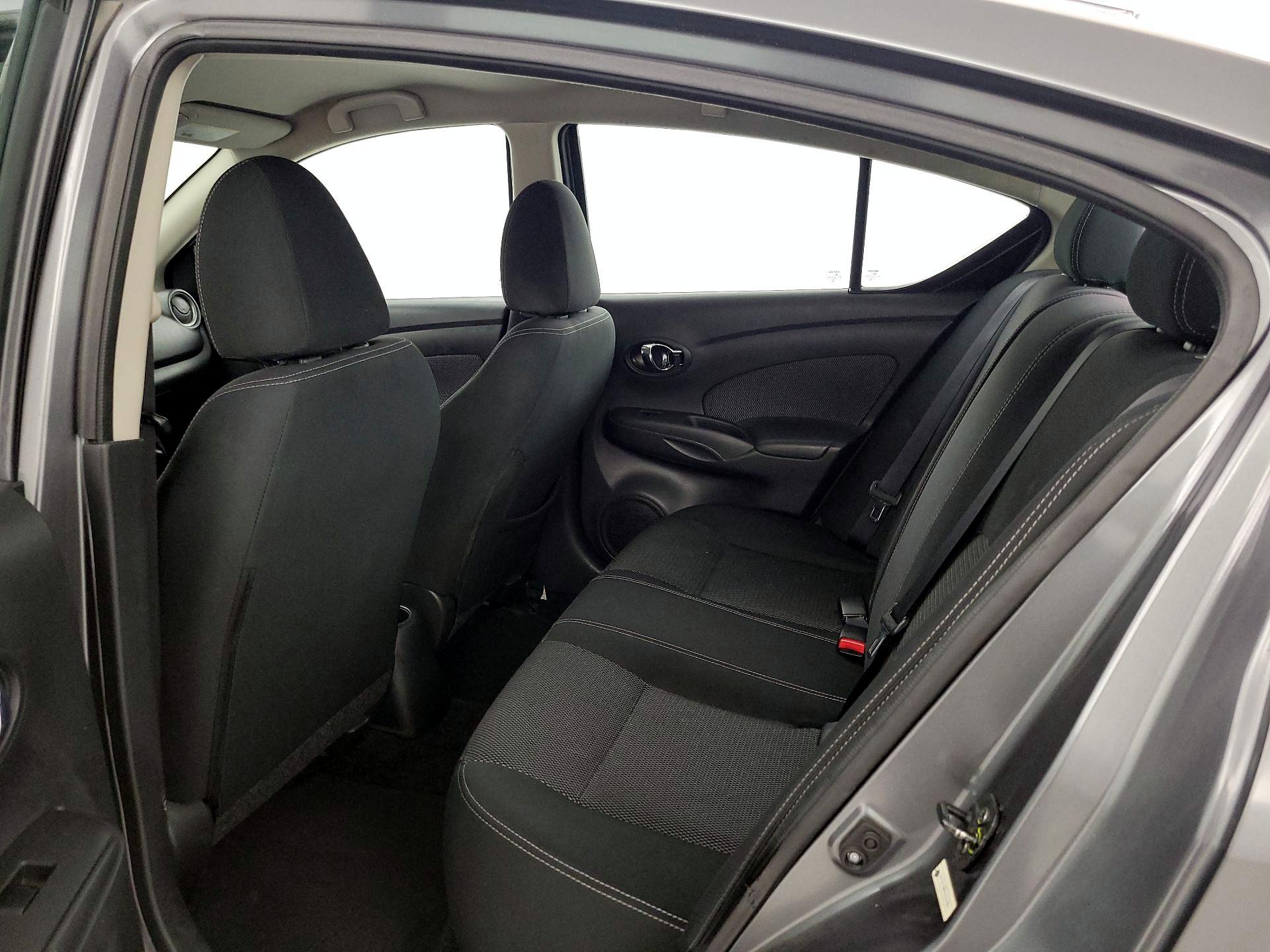 Thumbnail: 2016 Nissan Versa - 17