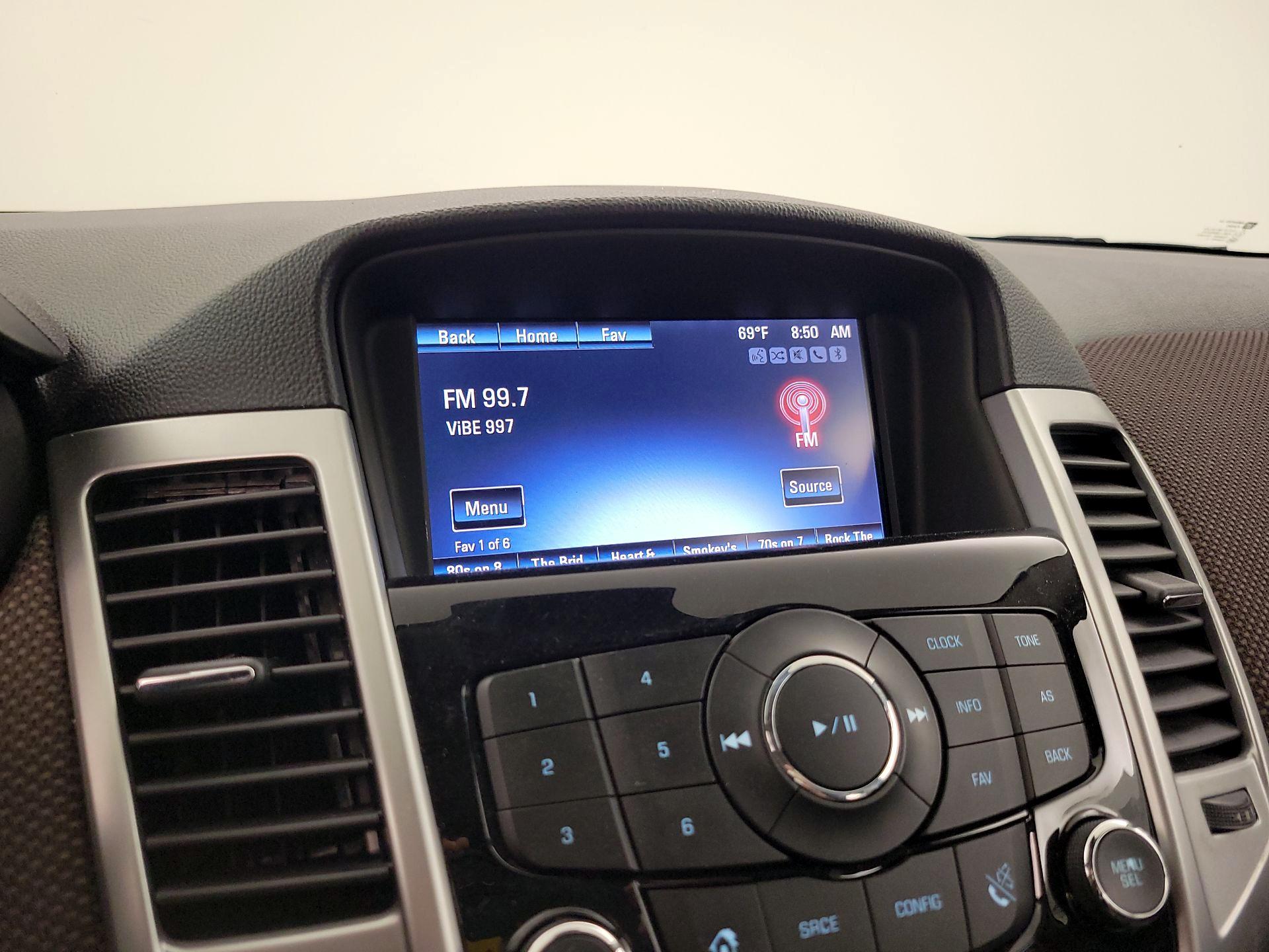 Thumbnail: 2016 Chevrolet Cruze - 15