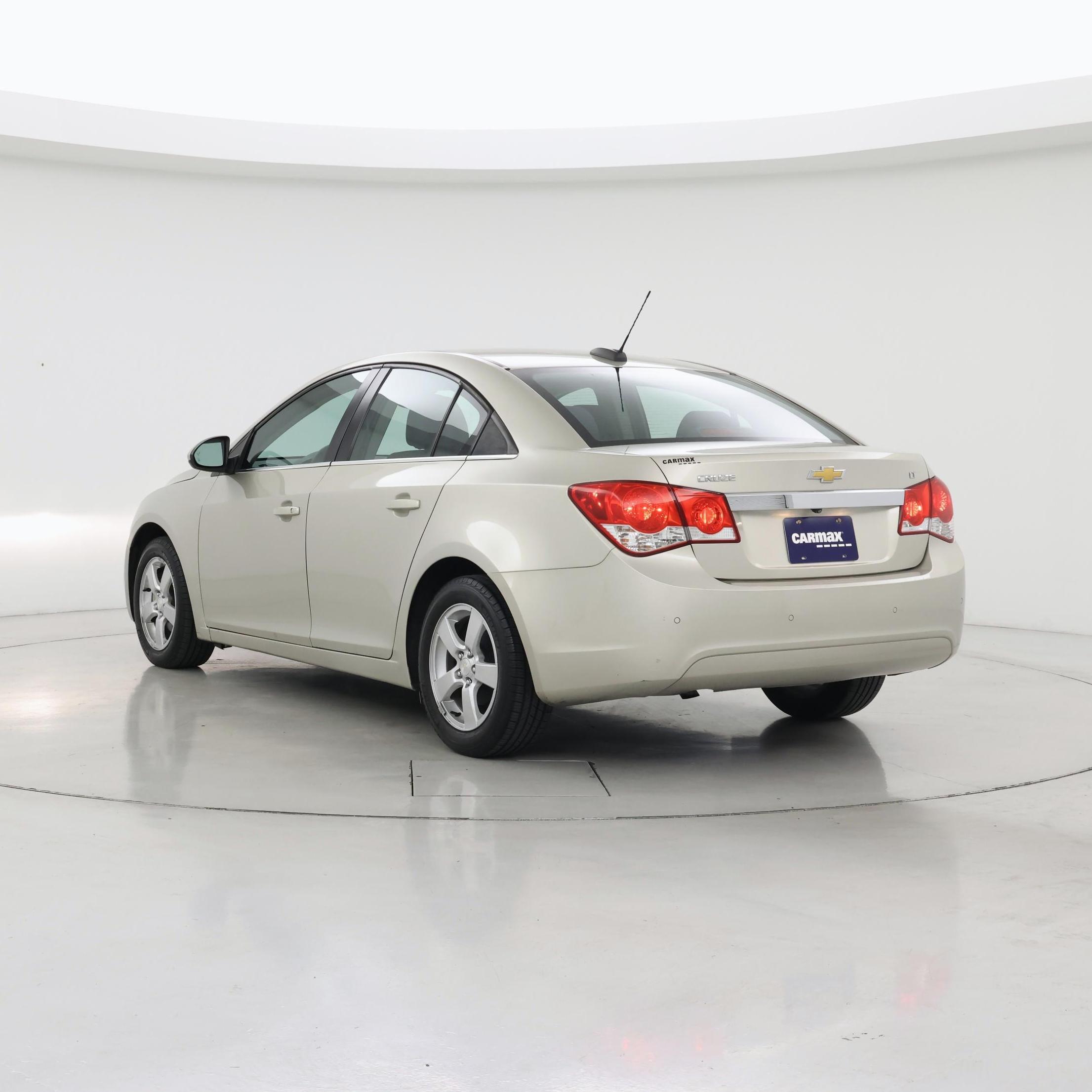 Thumbnail: 2016 Chevrolet Cruze - 2