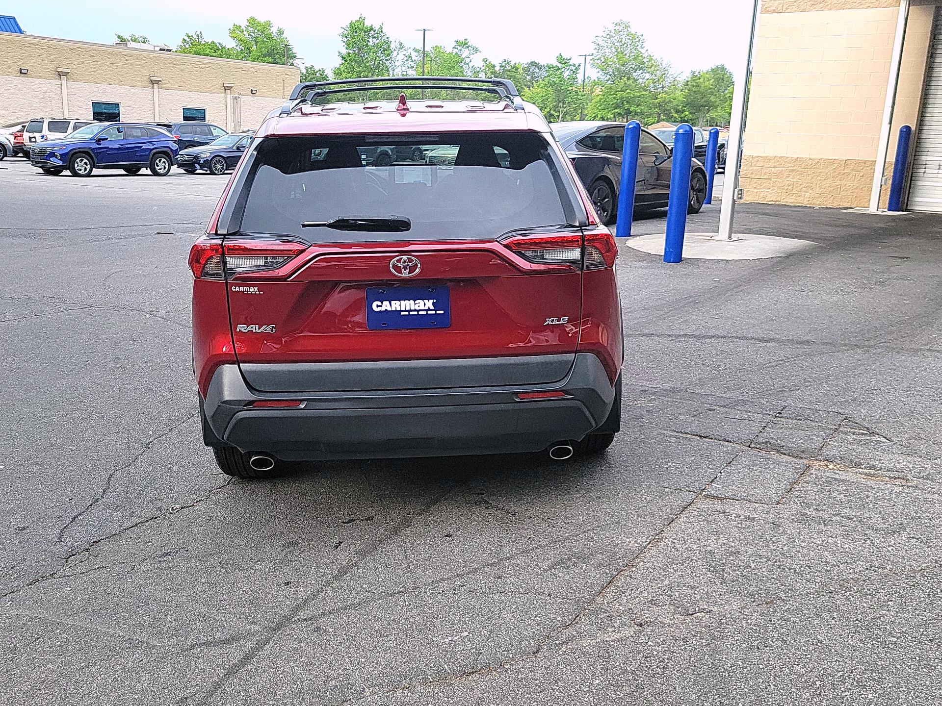 Thumbnail: 2023 Toyota RAV4 - 6