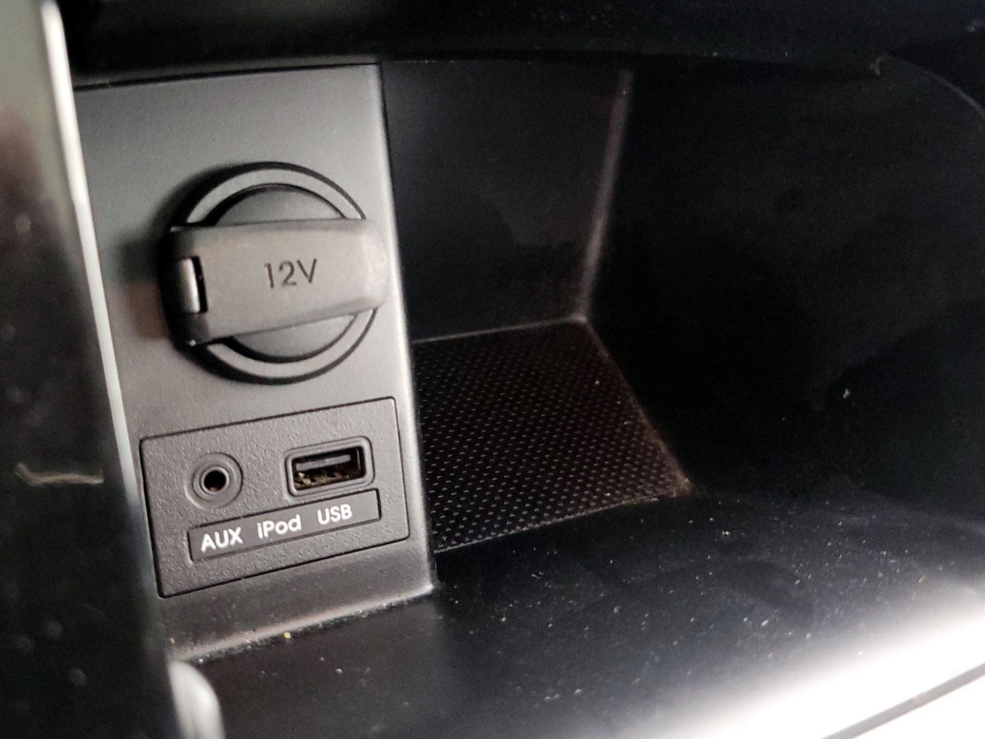 Thumbnail: 2013 Hyundai Elantra - 17