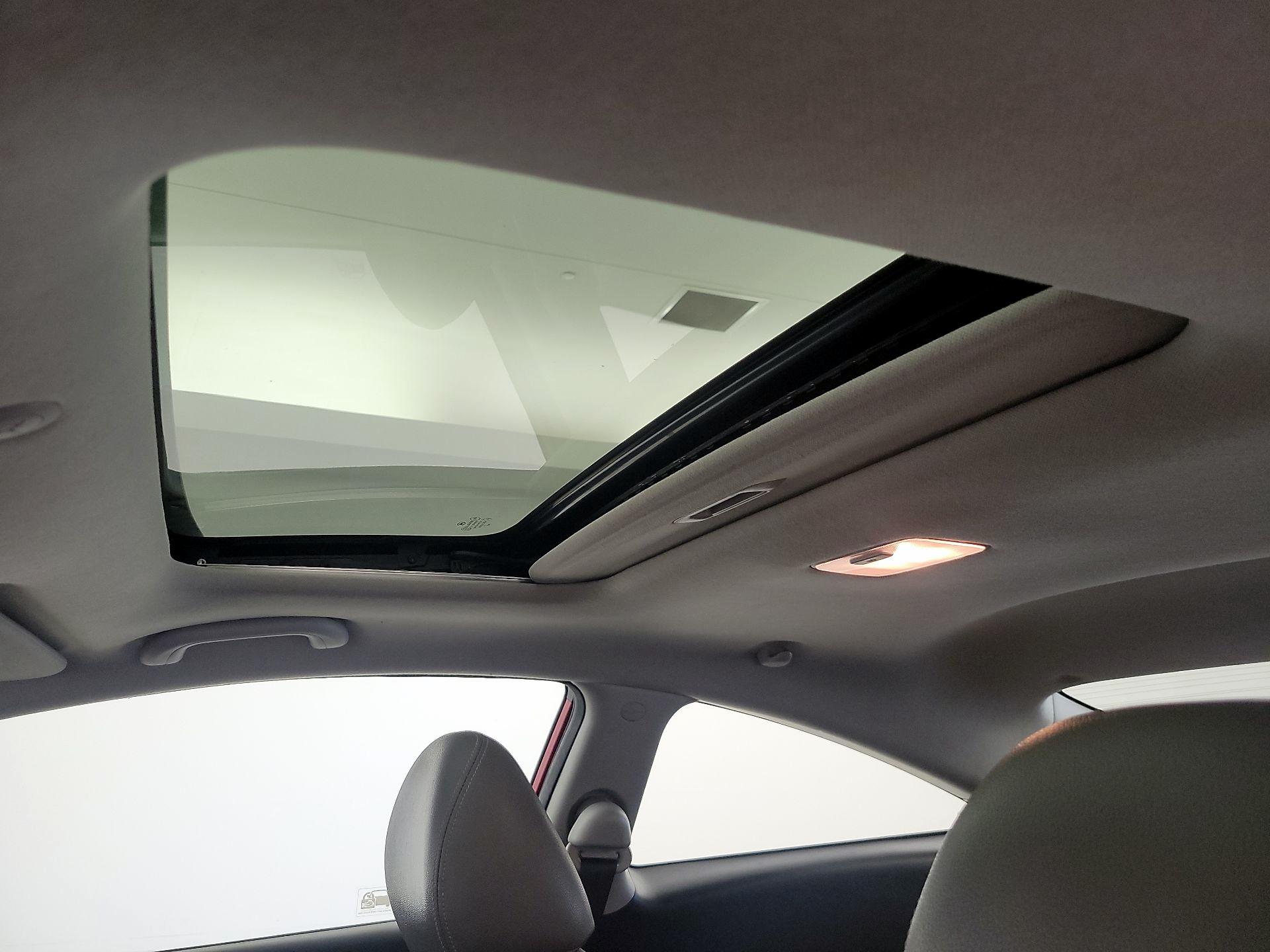 Thumbnail: 2013 Hyundai Elantra - 18