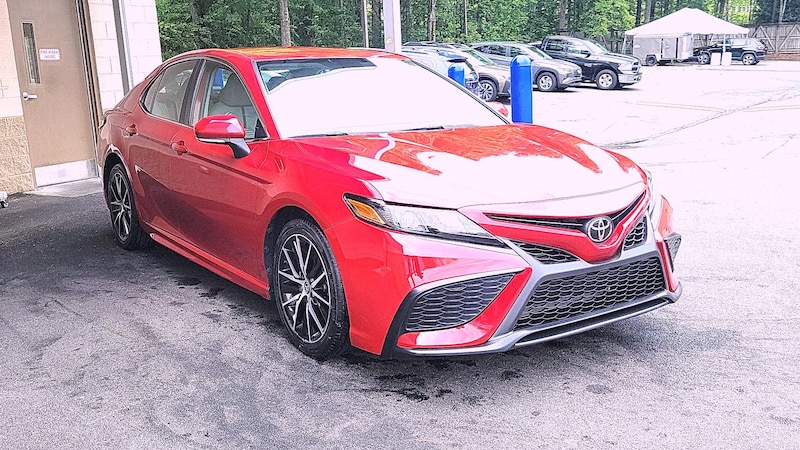 2023 Toyota Camry SE Hero Image