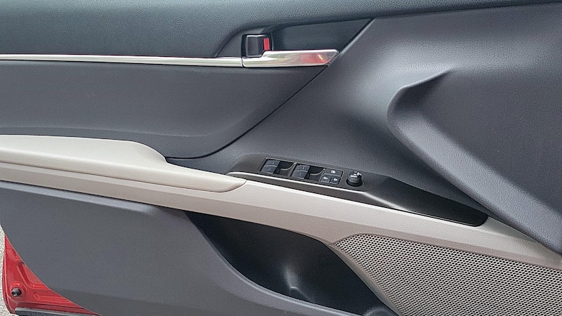 2023 Toyota Camry SE 10